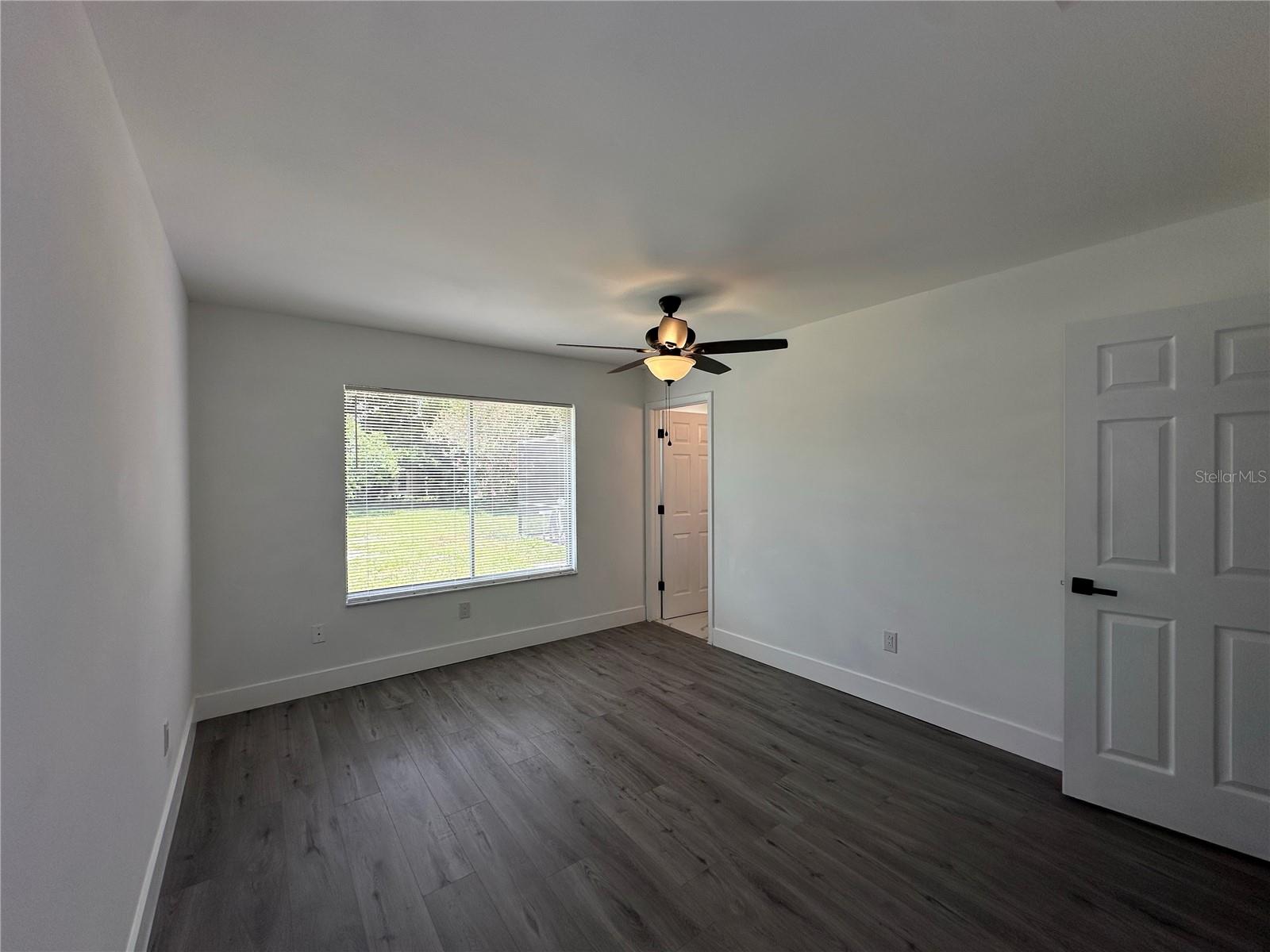 Image 15 of 24 For 1060 Mariposa Drive Ne