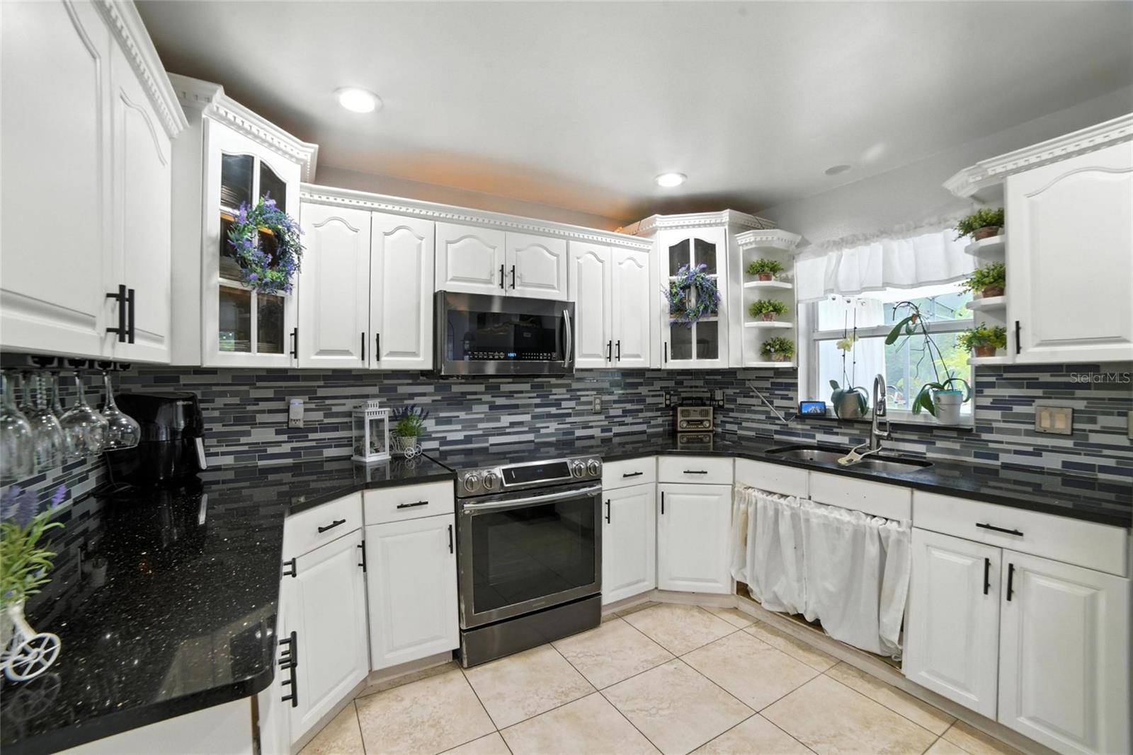Image 17 of 29 For 12419 Sion Court