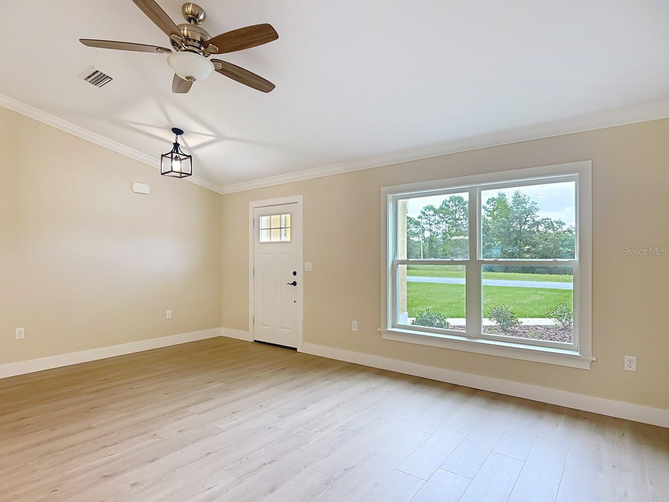 Image 11 of 32 For 13350 38th Court