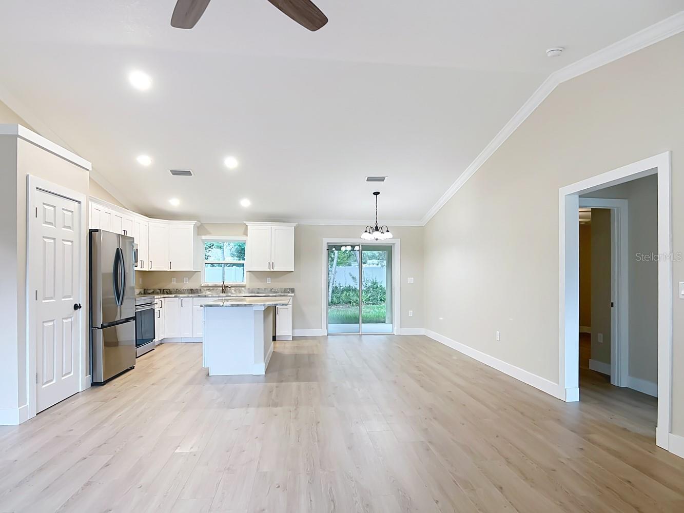 Image 14 of 32 For 13350 38th Court