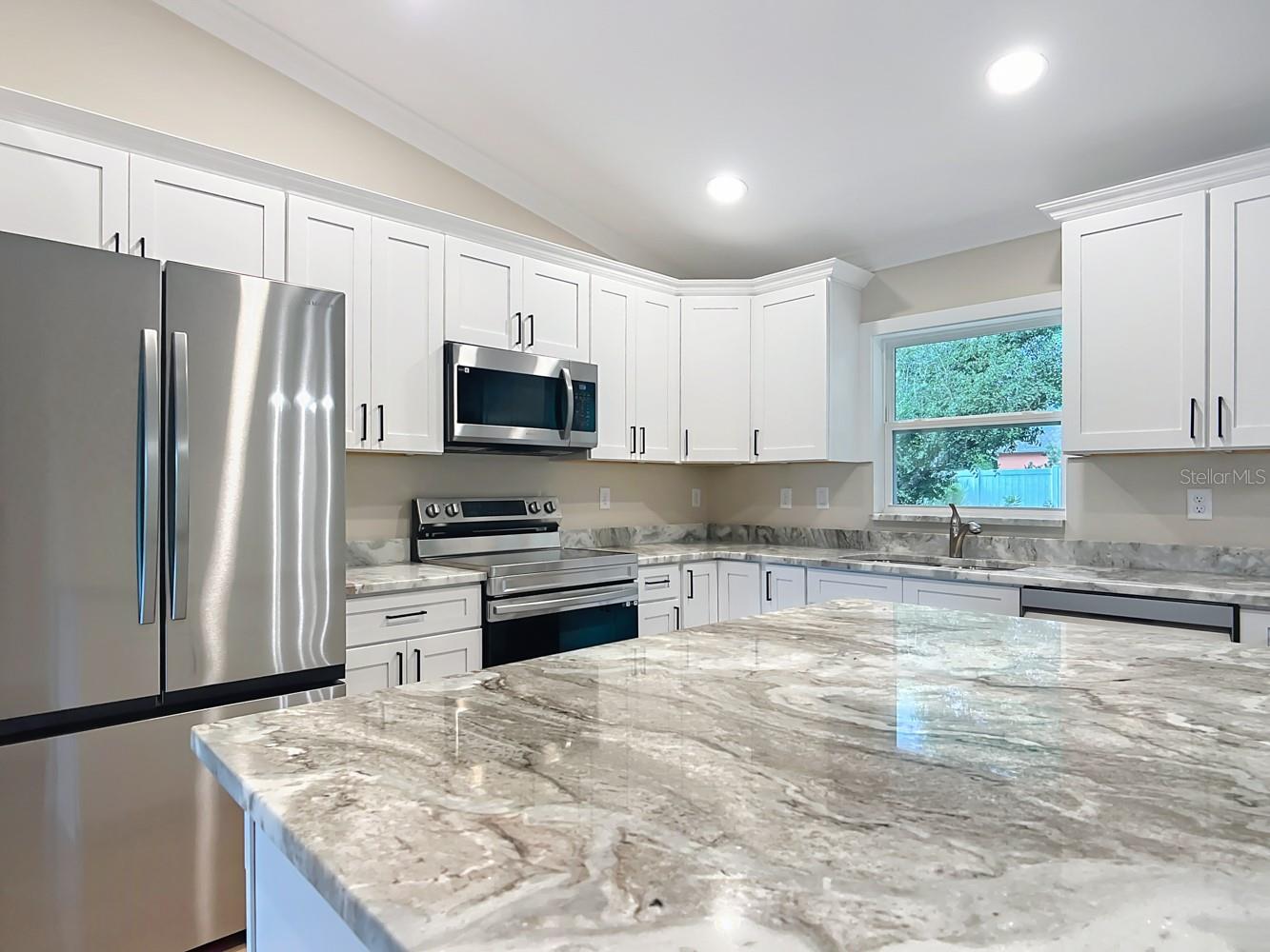 Image 17 of 32 For 13350 38th Court