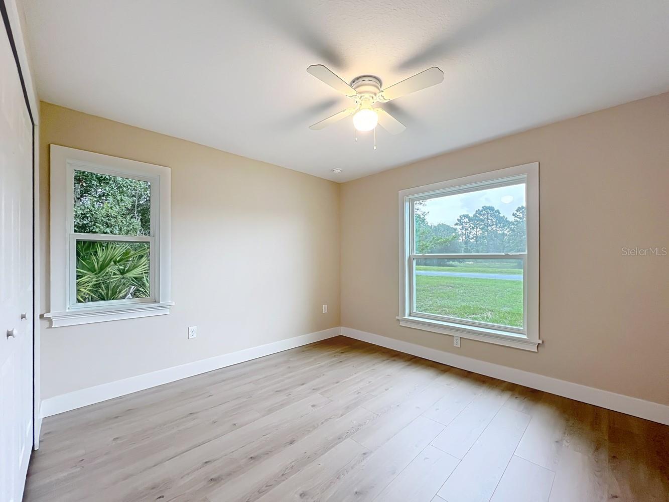 Image 27 of 32 For 13350 38th Court