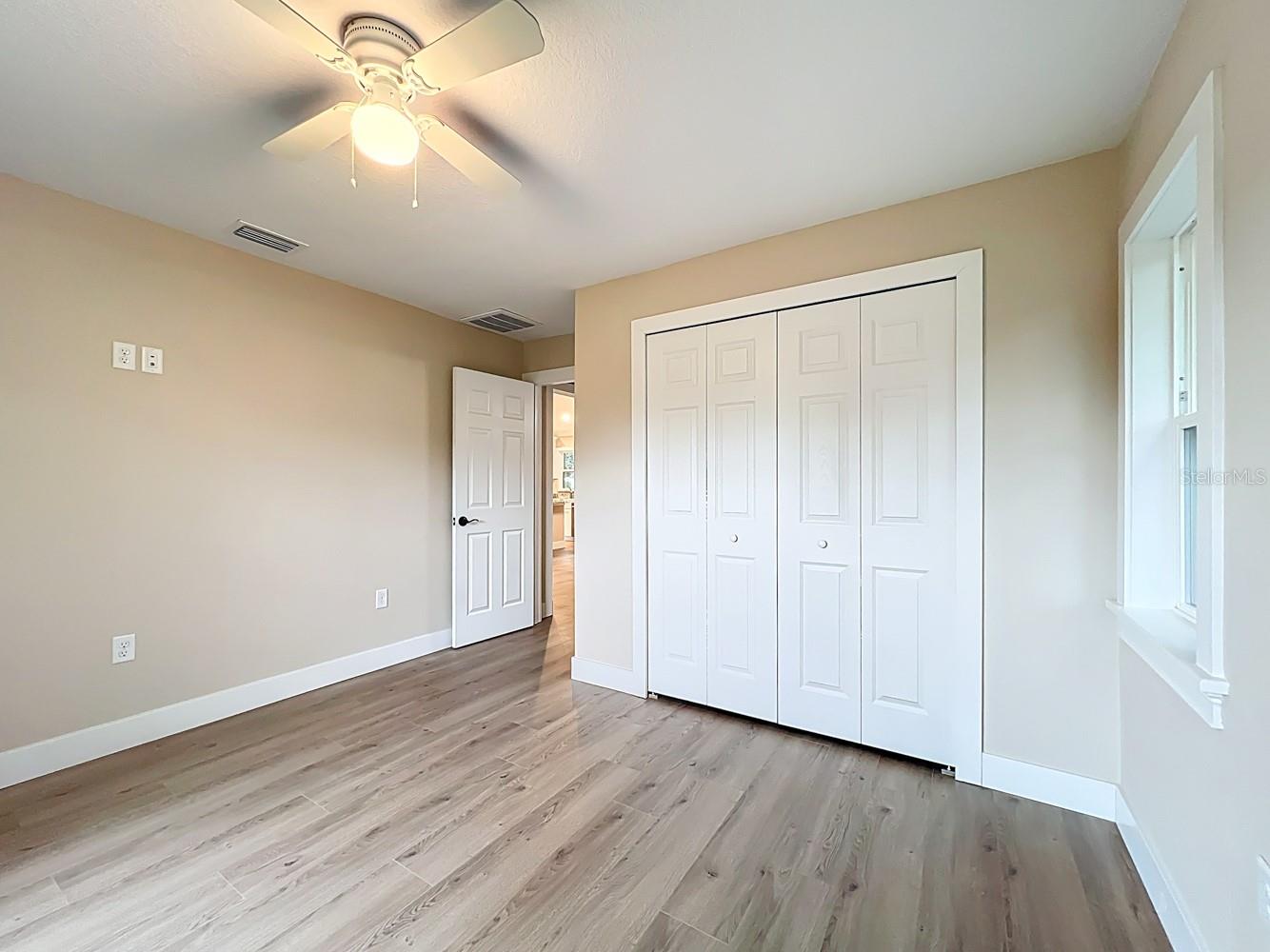 Image 29 of 32 For 13350 38th Court