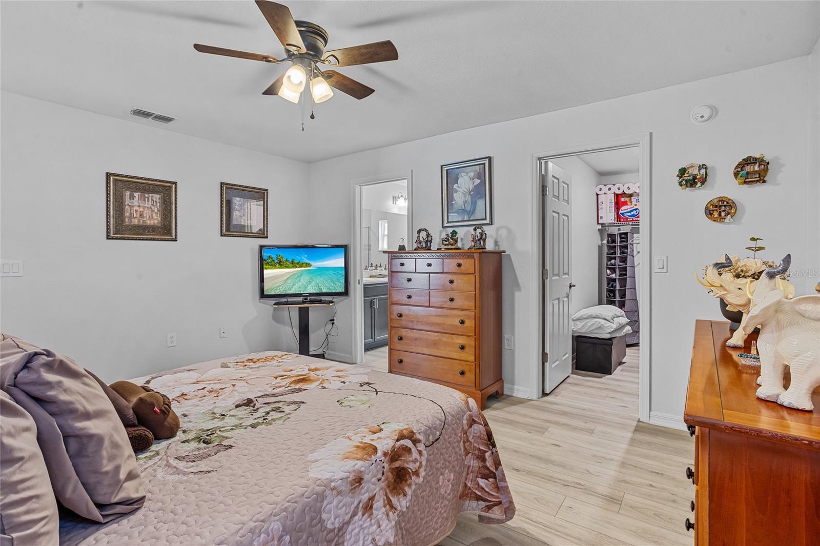 Image 18 of 35 For 3307 Costello Circle