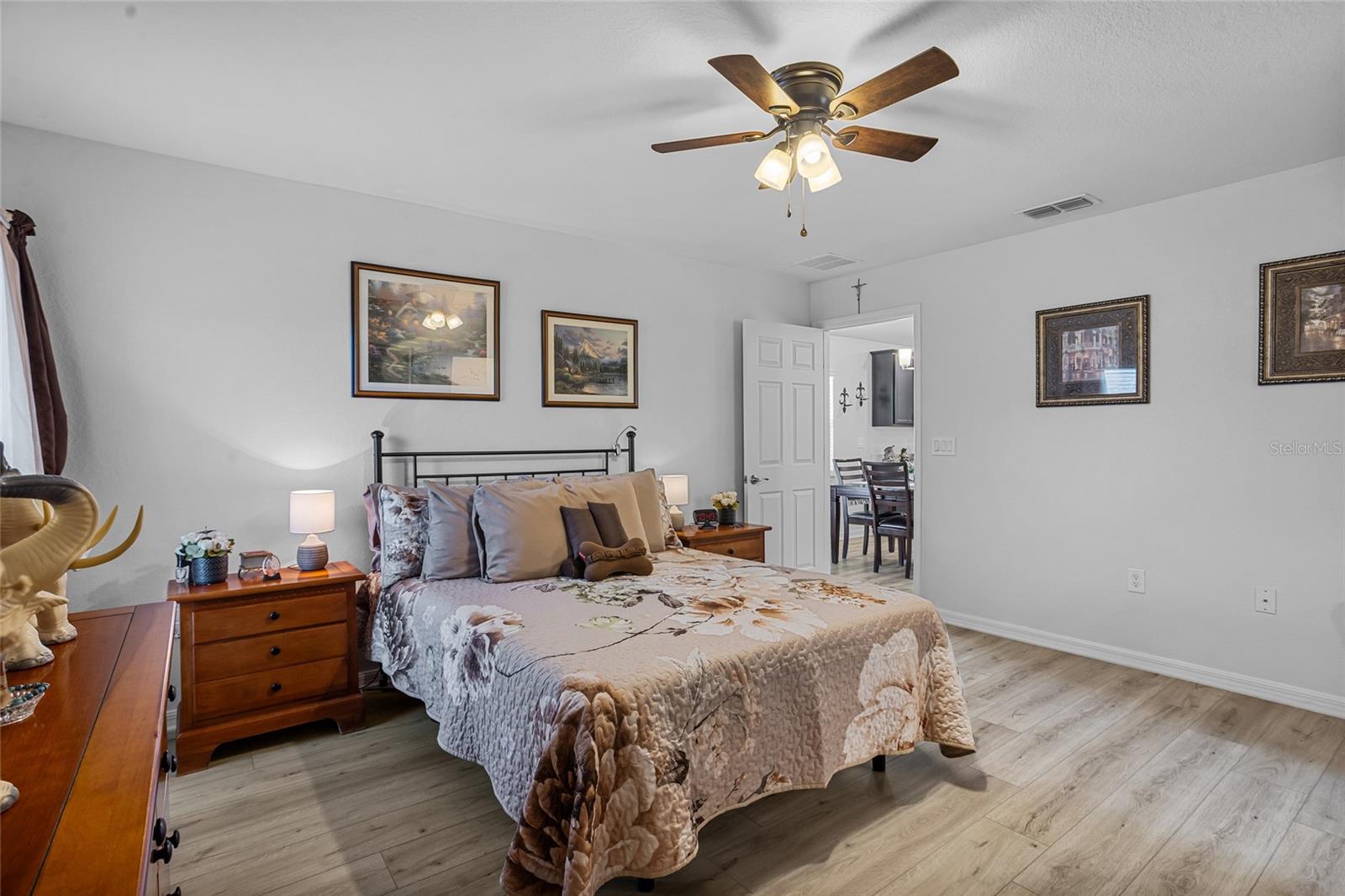 Image 19 of 35 For 3307 Costello Circle