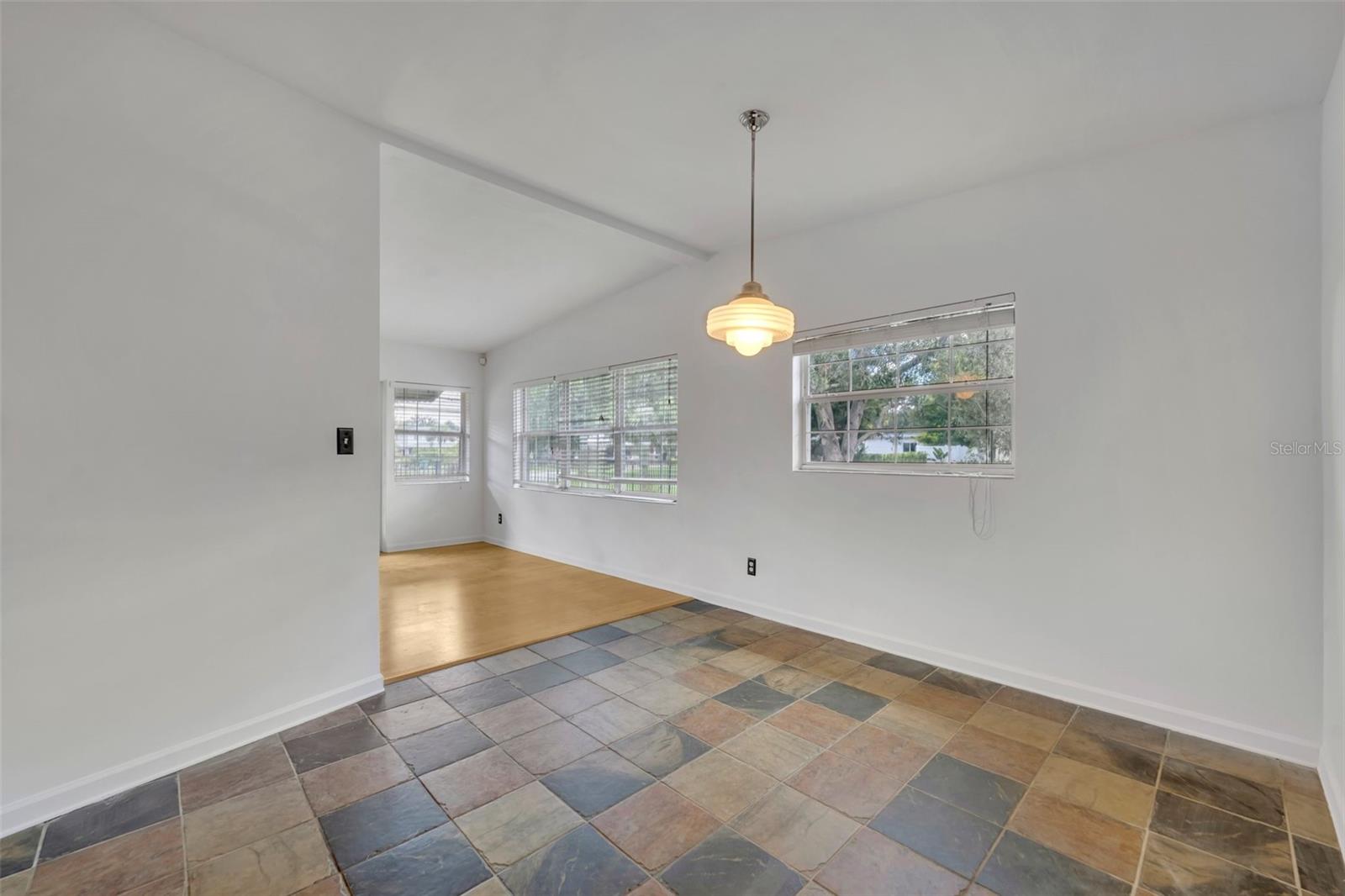 Image 10 of 26 For 1025 Dunraven Drive