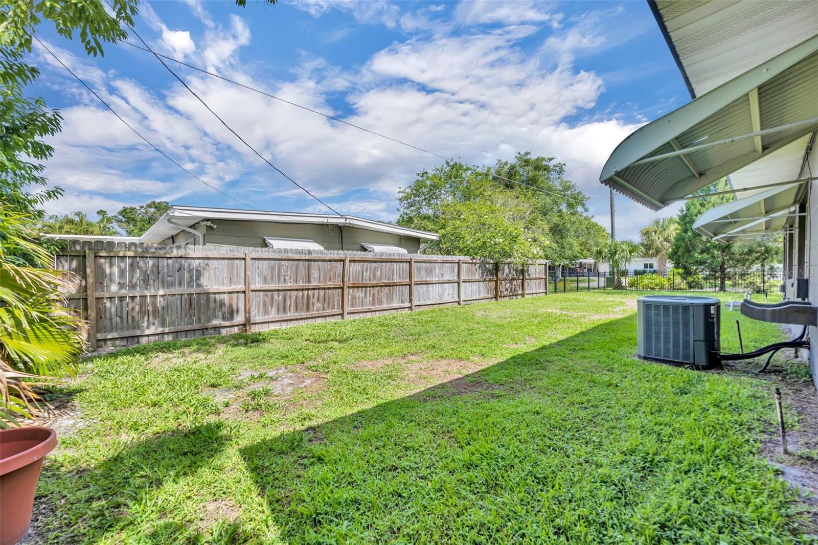 Image 22 of 26 For 1025 Dunraven Drive
