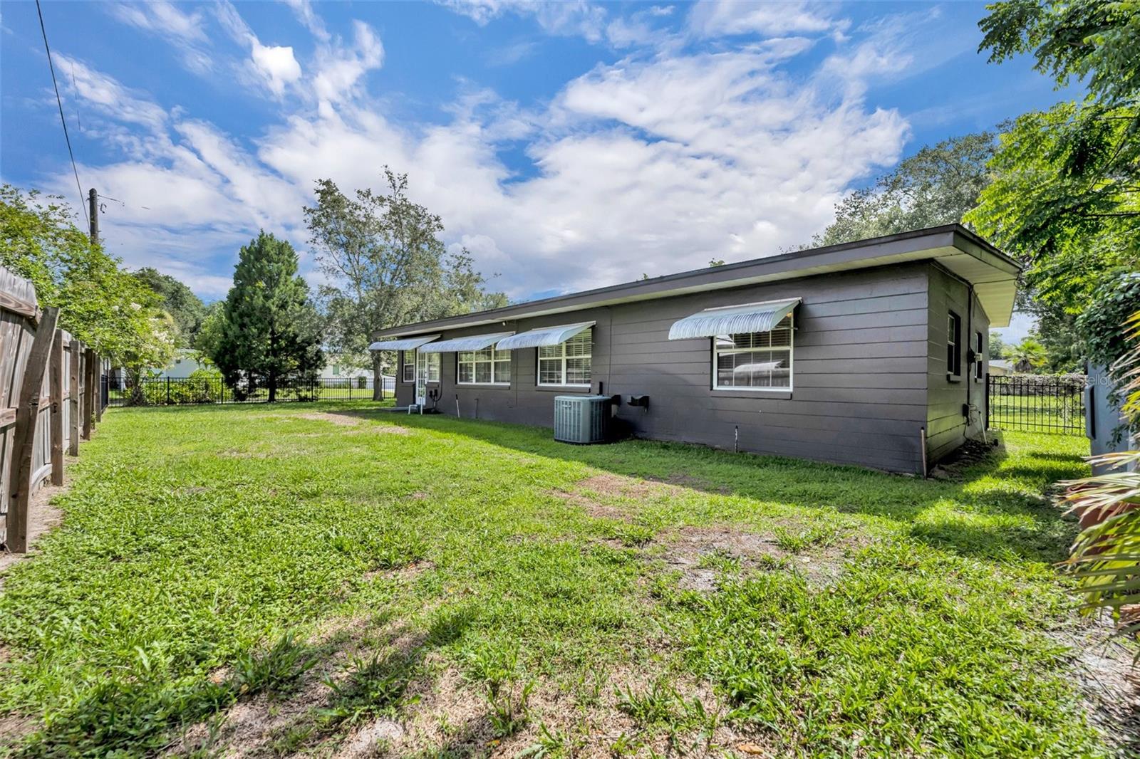 Image 23 of 26 For 1025 Dunraven Drive