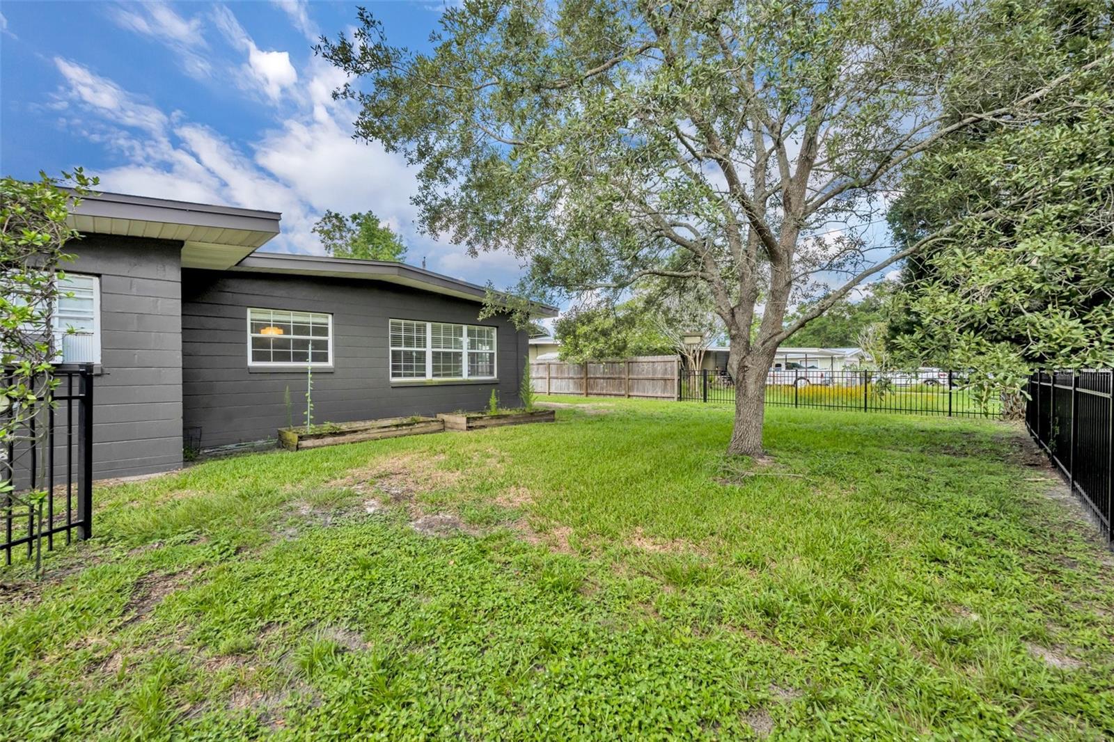 Image 25 of 26 For 1025 Dunraven Drive