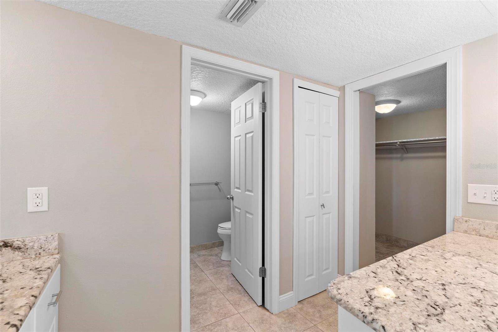 Image 19 of 32 For 652 Lake Villas Drive D