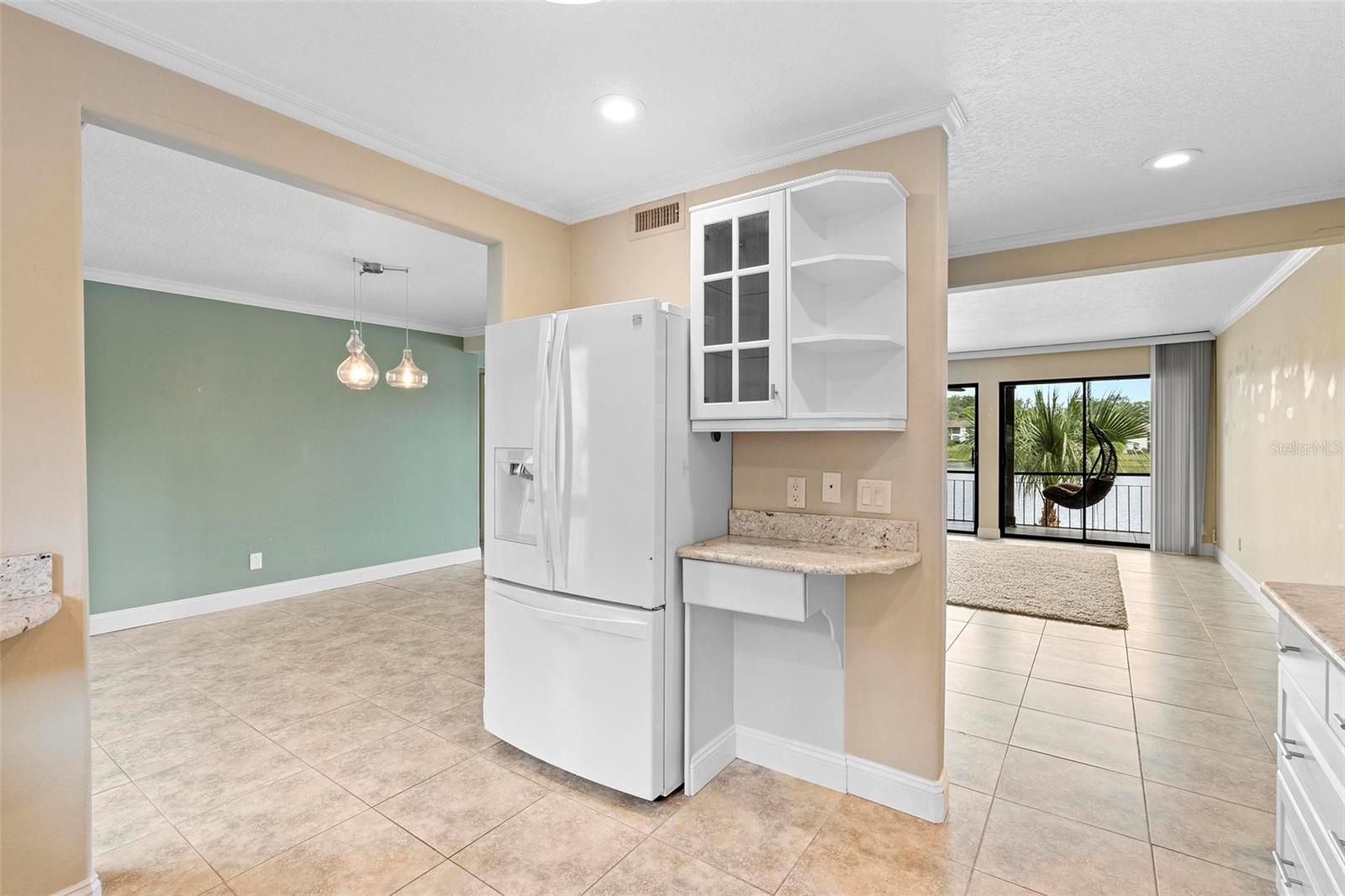 Image 7 of 32 For 652 Lake Villas Drive D