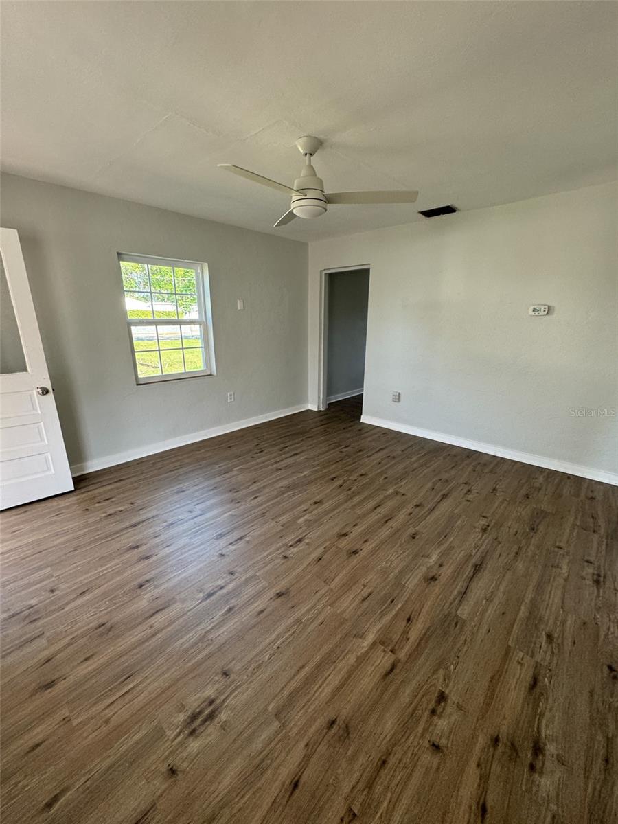 Image 13 of 19 For 618 Webster Avenue