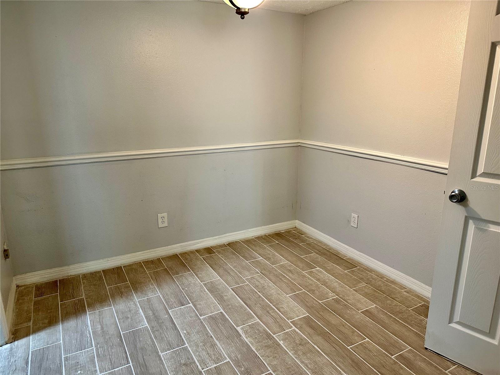 Image 4 of 20 For 375 Wymore Road 107