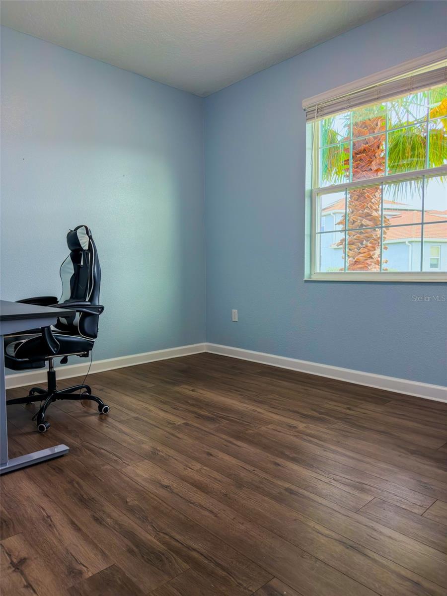 Image 19 of 52 For 1047 Oak Bluff Drive