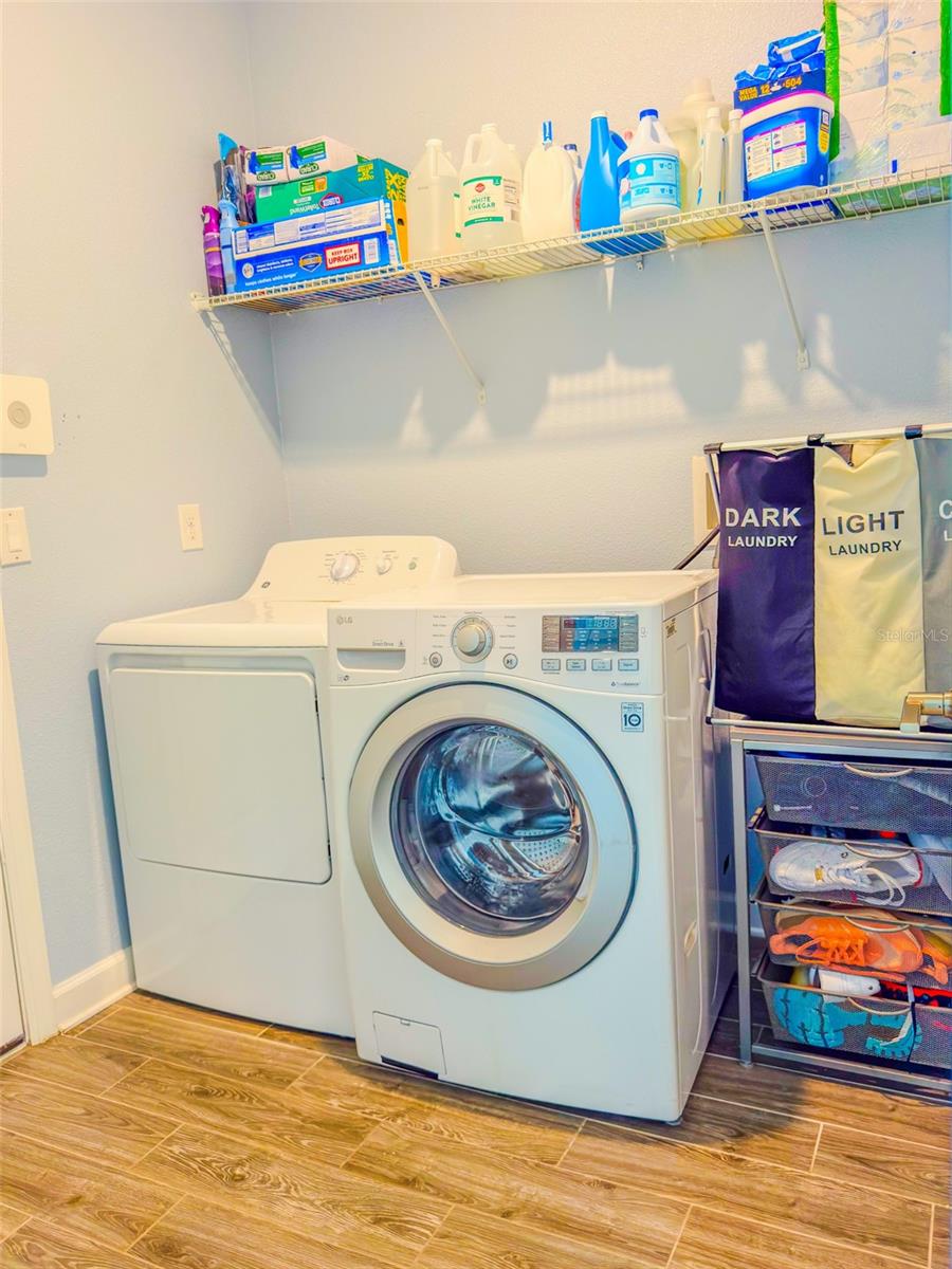 Image 39 of 52 For 1047 Oak Bluff Drive