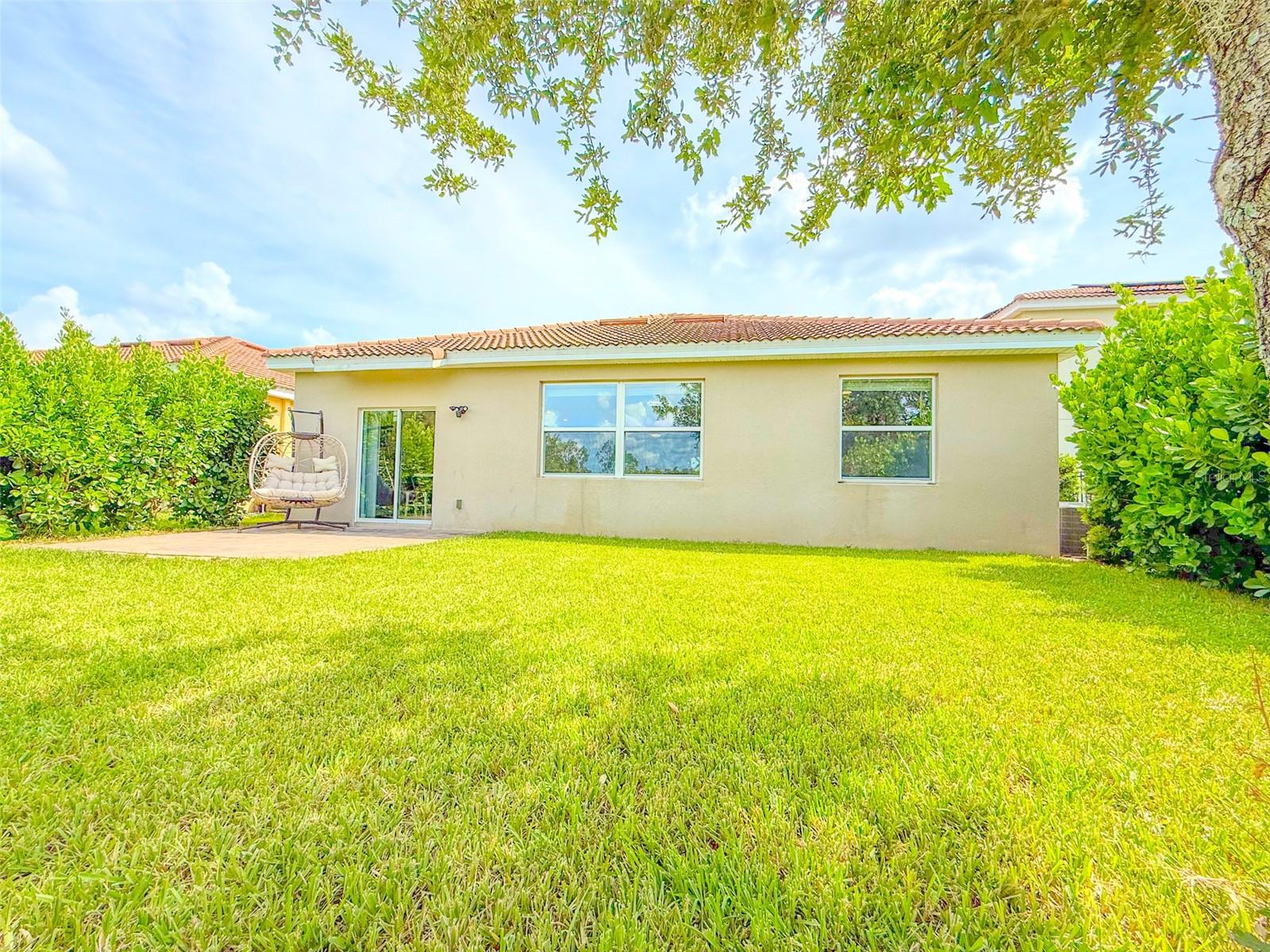 Image 42 of 52 For 1047 Oak Bluff Drive