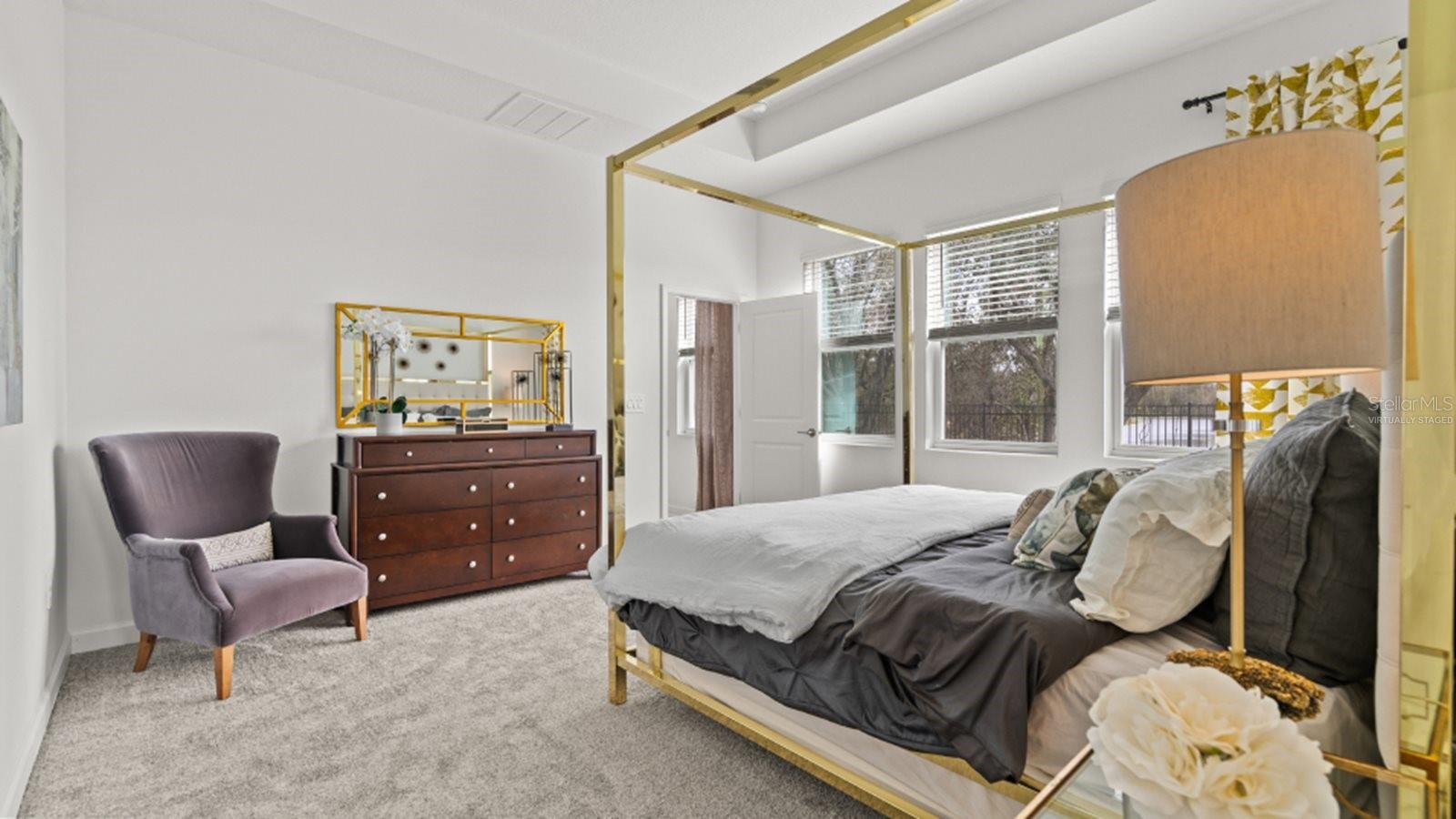 Image 11 of 19 For 708 Peroni Avenue