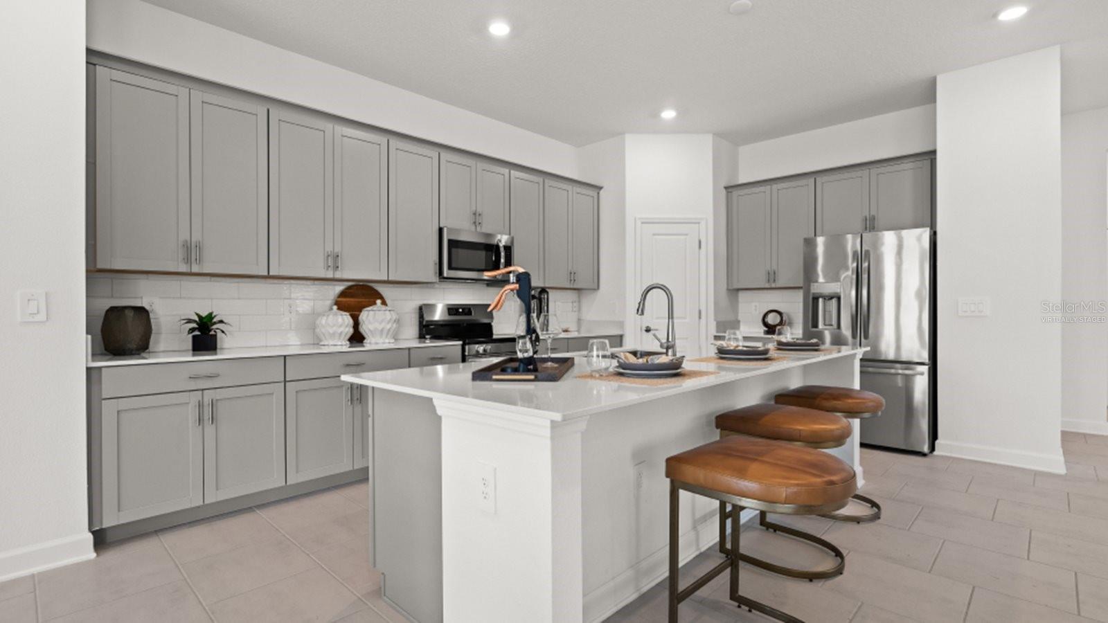 Image 2 of 19 For 708 Peroni Avenue