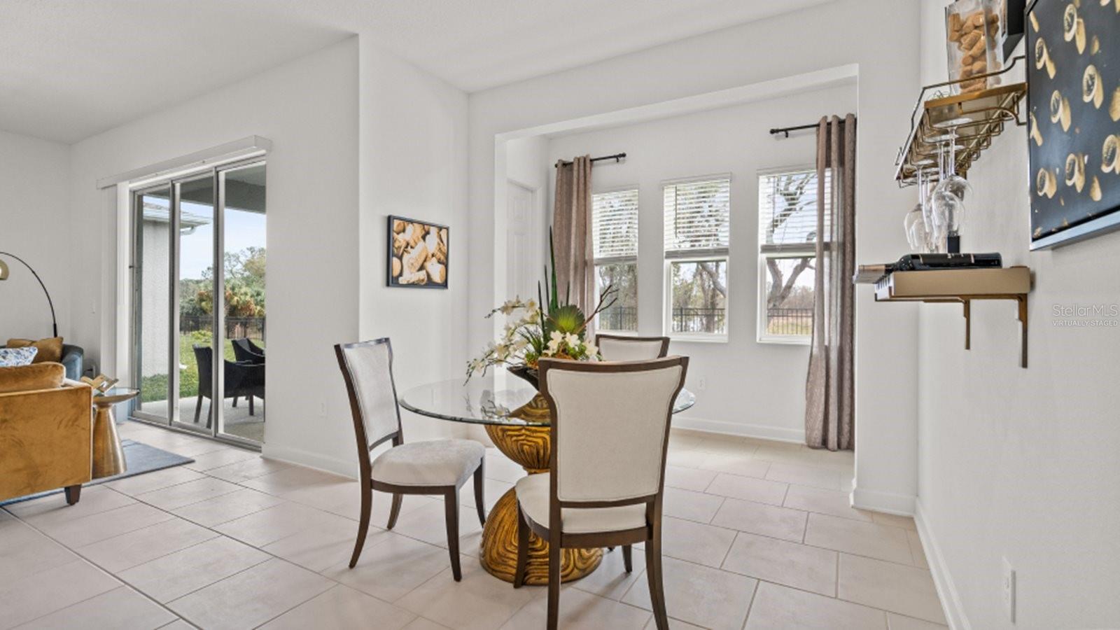 Image 4 of 19 For 708 Peroni Avenue