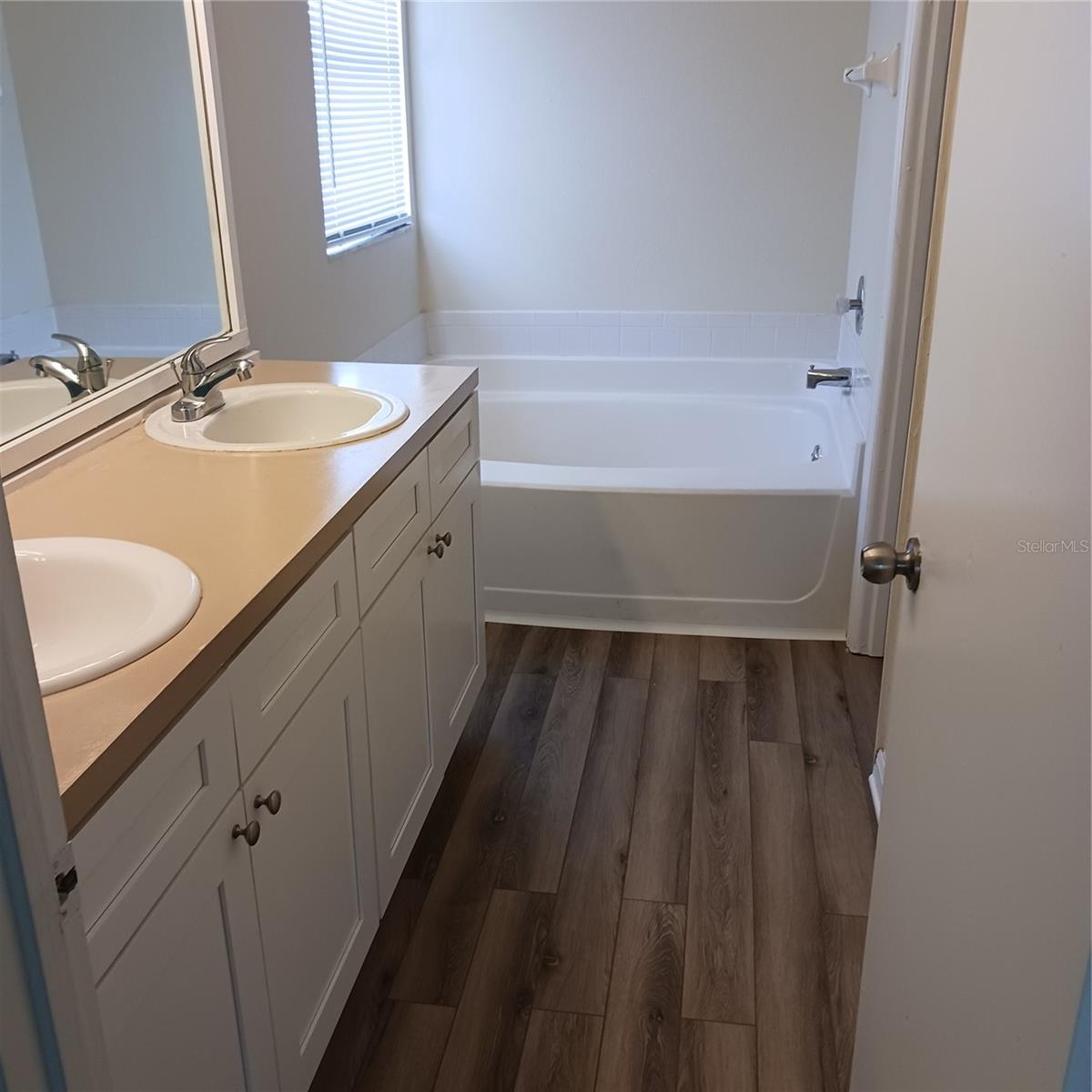 Image 9 of 14 For 289 White Marsh Circle