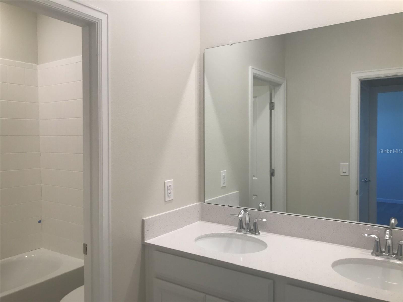 Image 11 of 16 For 1374 Viscaya Cove Boulevard