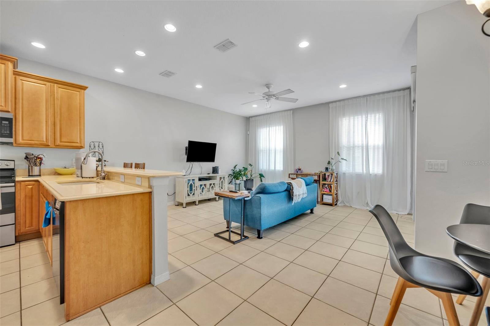 Image 11 of 44 For 480 Cruz Bay Circle