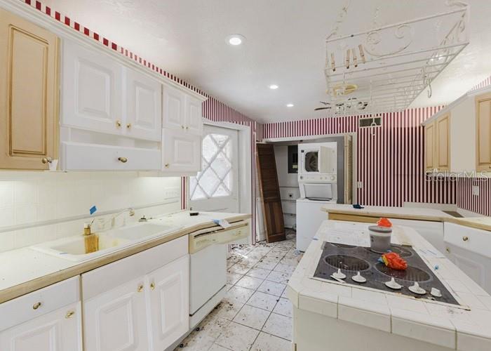 Image 11 of 22 For 38636 Berchfield Road