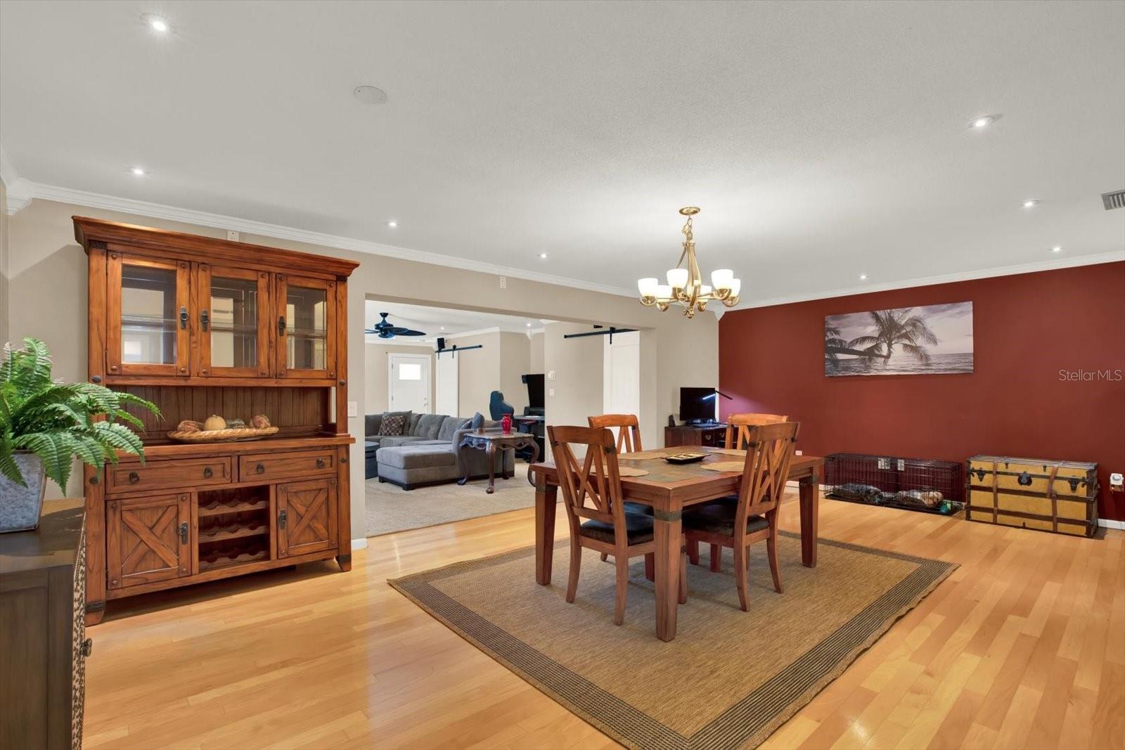 Image 14 of 51 For 1817 Lombardy Drive