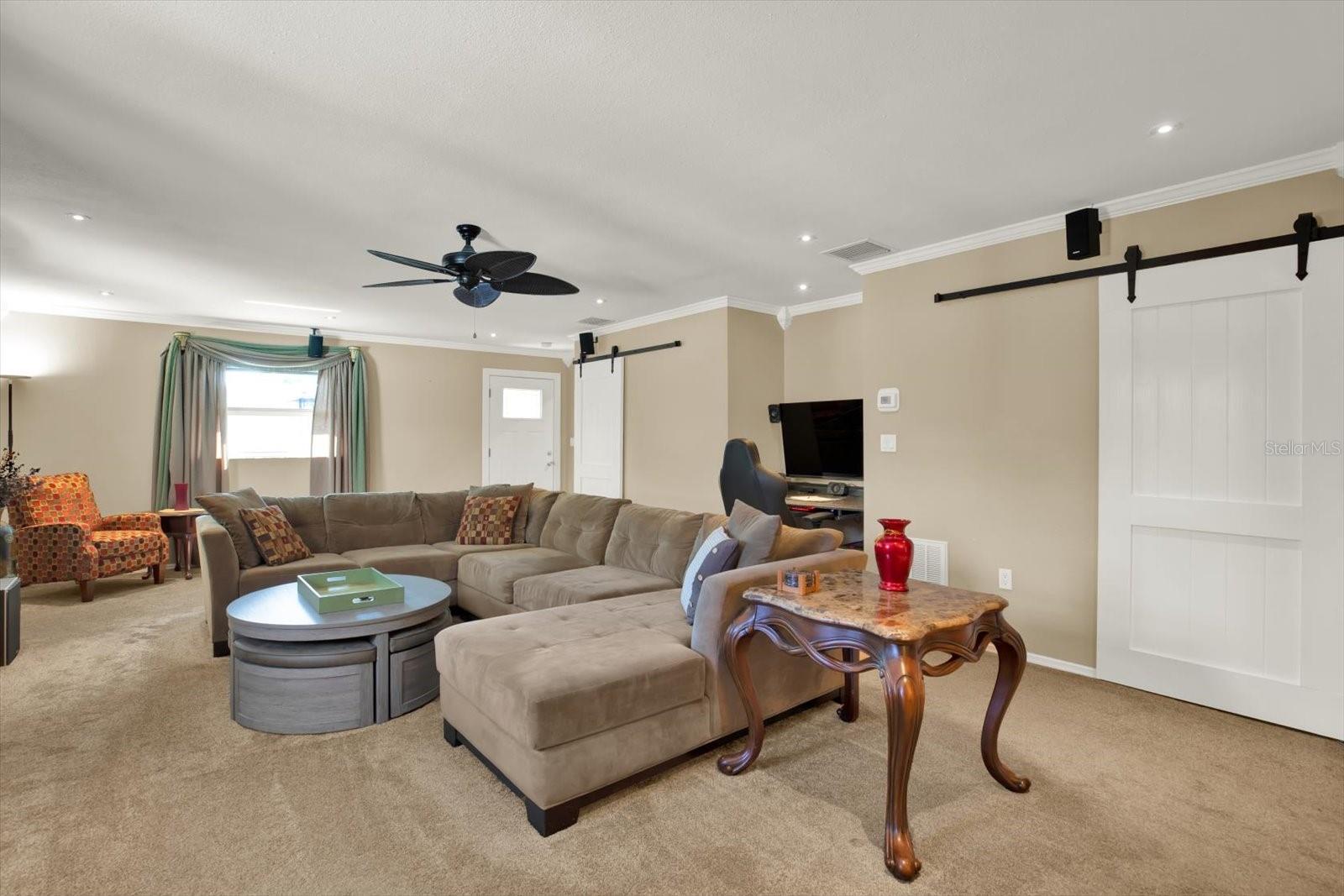 Image 18 of 51 For 1817 Lombardy Drive