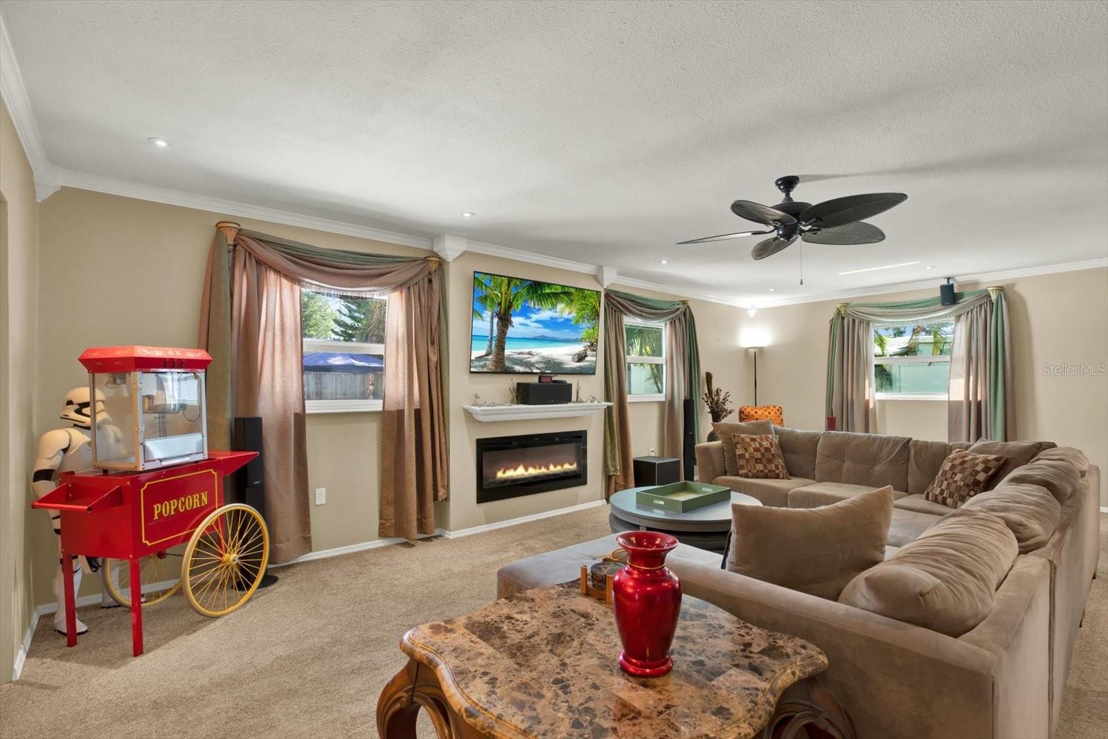 Image 19 of 51 For 1817 Lombardy Drive