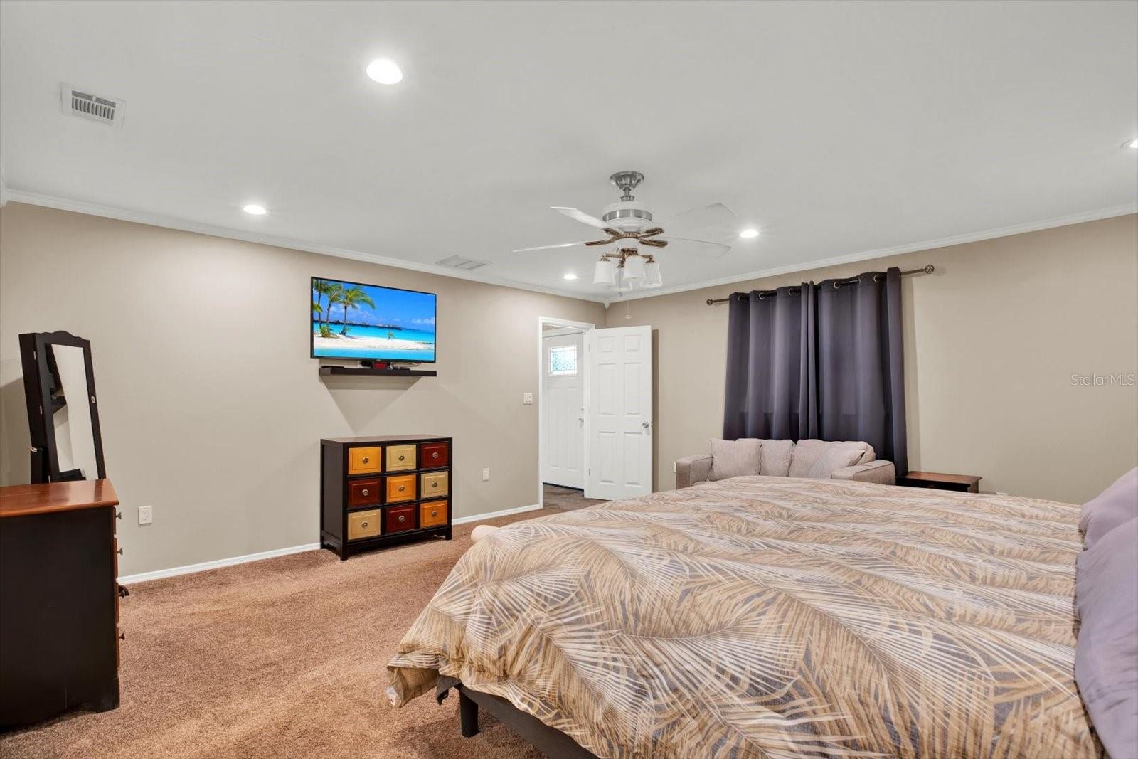 Image 24 of 51 For 1817 Lombardy Drive