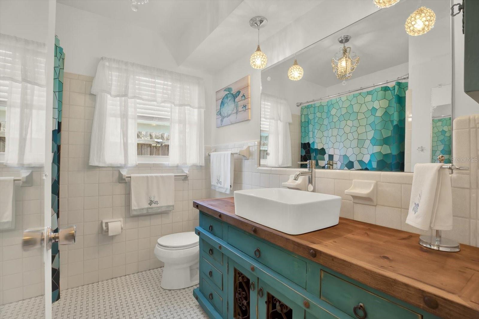 Image 33 of 51 For 1817 Lombardy Drive