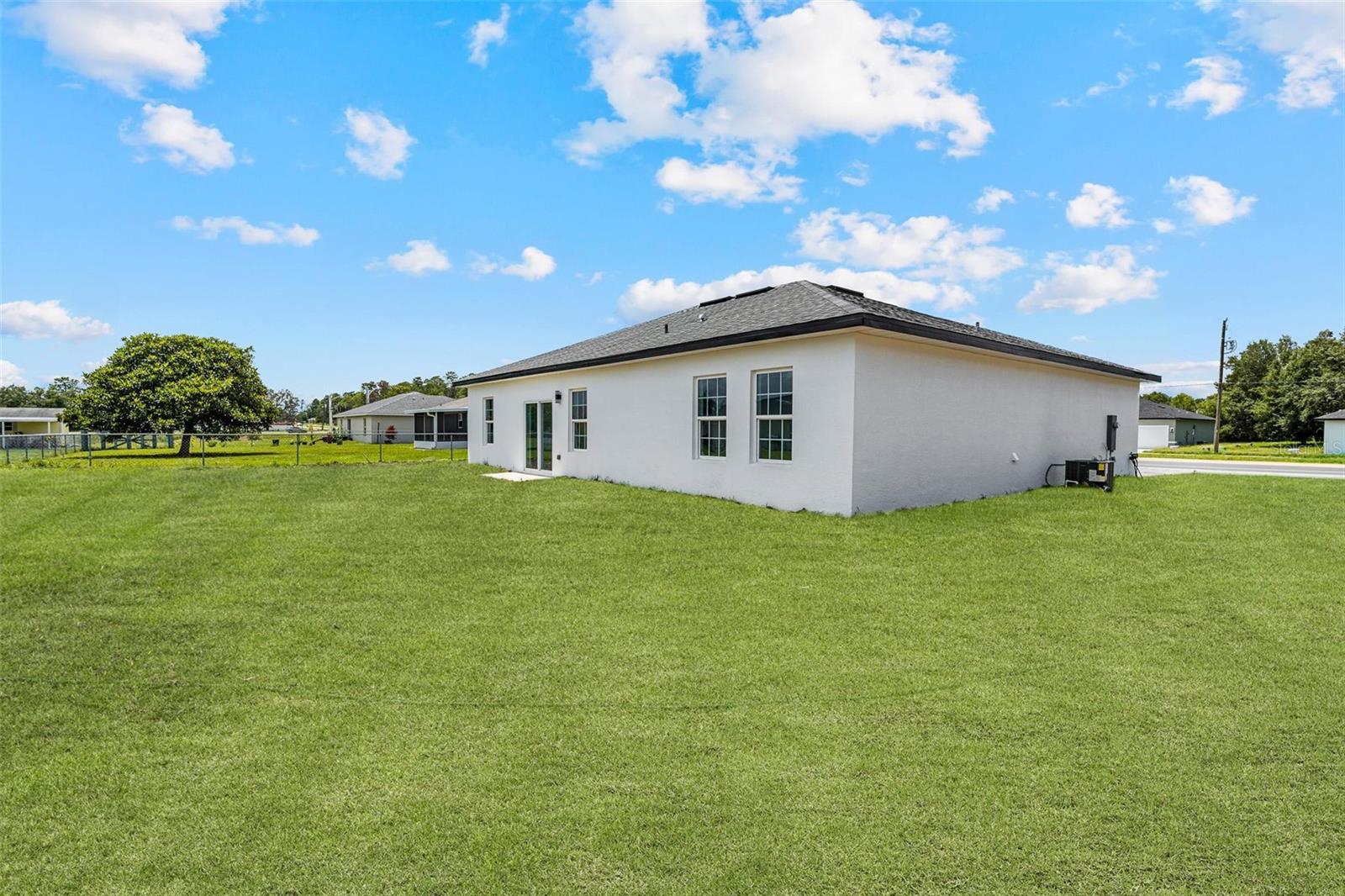 Listing photo id 2 for 324 Marion Oaks Trail