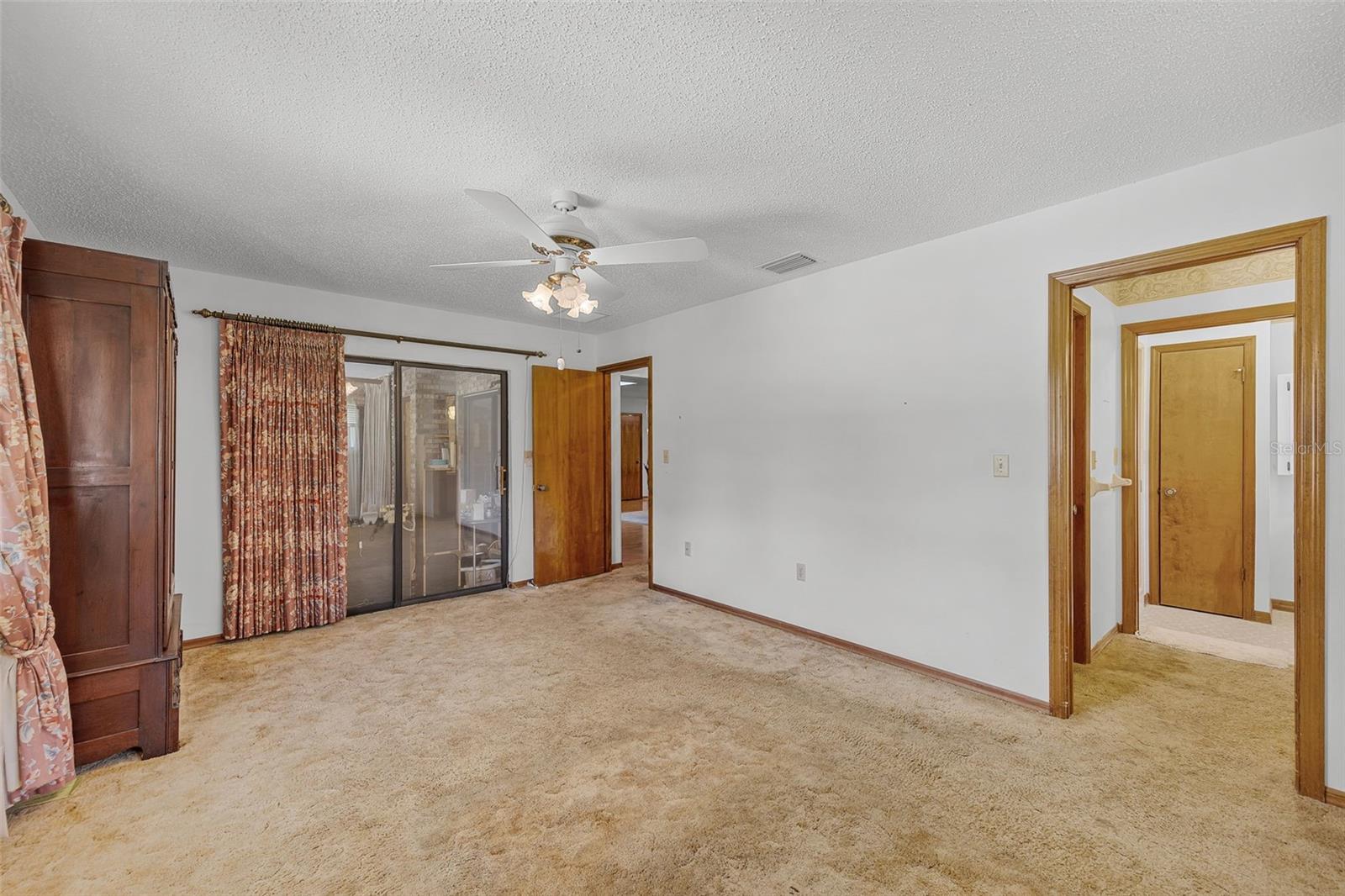 Image 18 of 63 For 5614 Harbor Drive