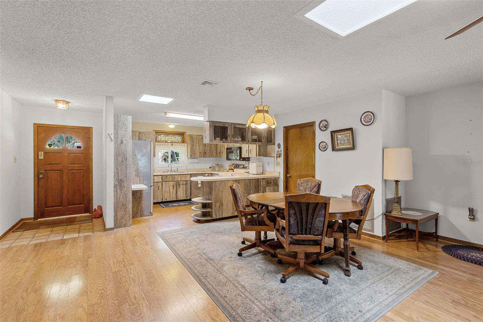 Image 5 of 63 For 5614 Harbor Drive