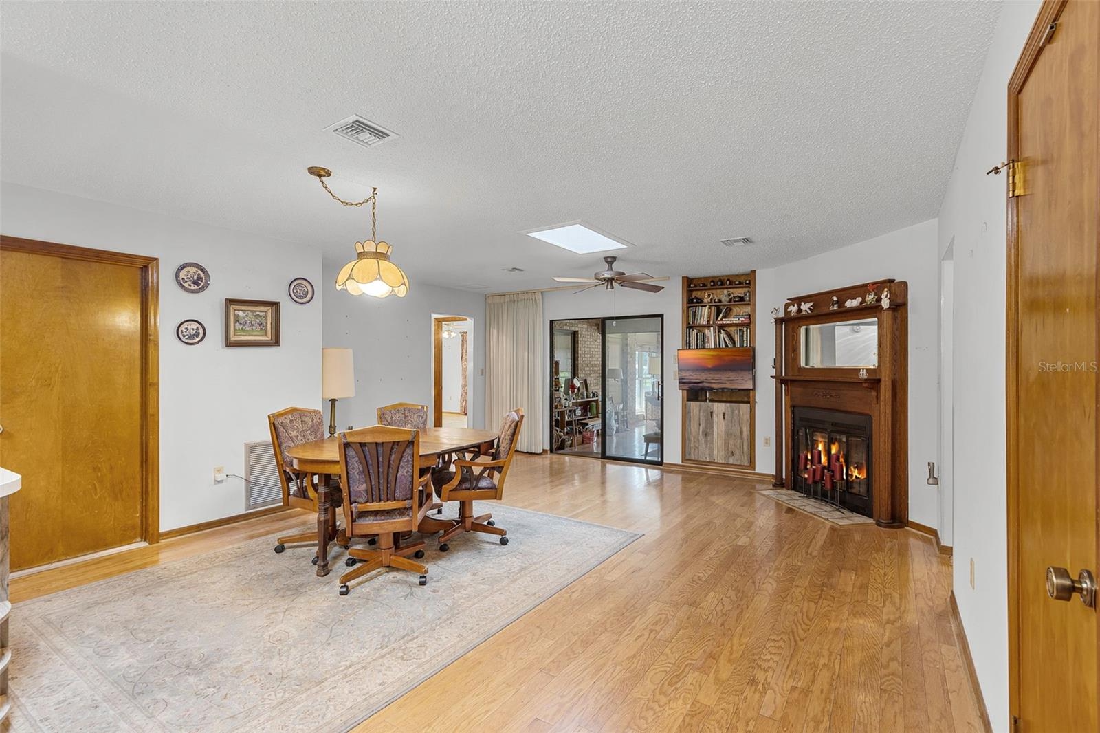 Image 9 of 63 For 5614 Harbor Drive