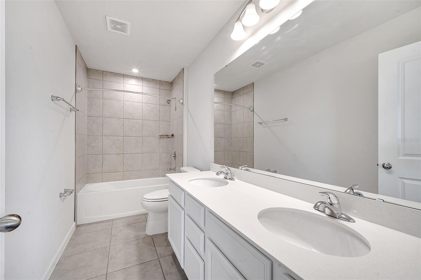 Image 31 of 42 For 5539 Toulouse Lane