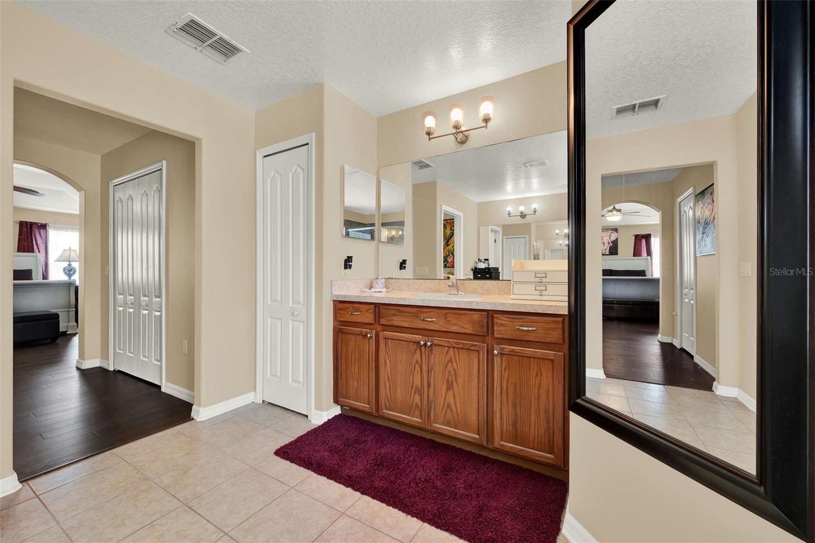 Image 17 of 30 For 12955 Moss Park Ridge Drive