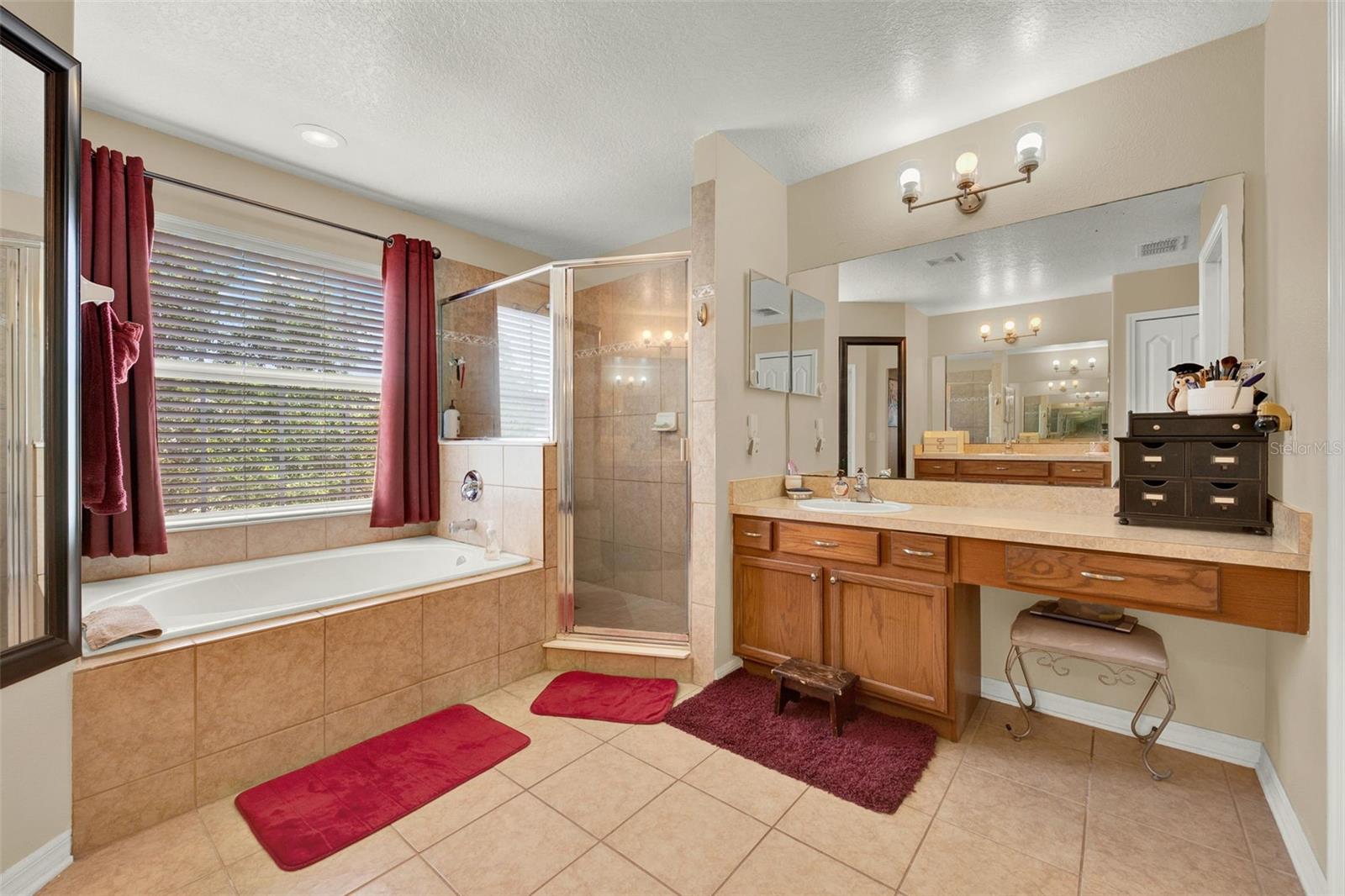 Image 19 of 30 For 12955 Moss Park Ridge Drive