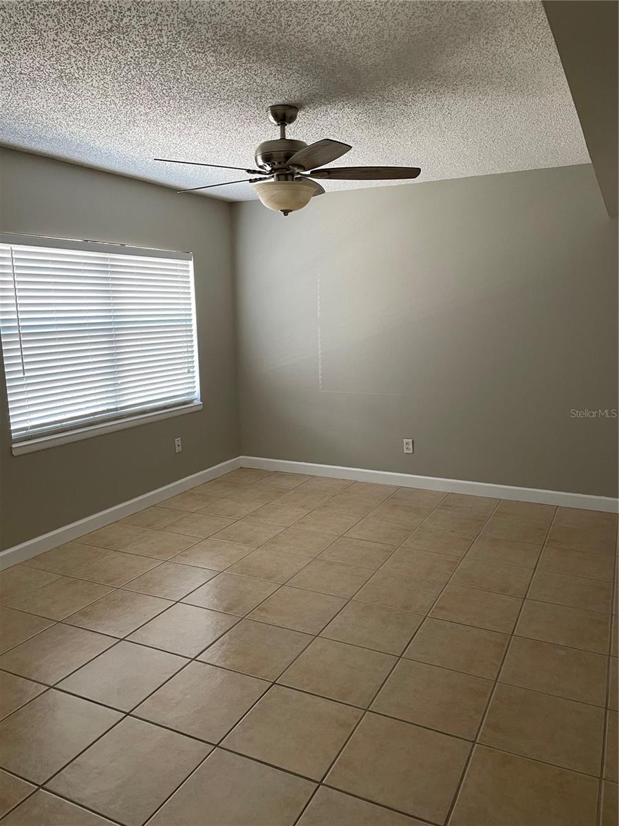 Image 12 of 21 For 1000 Semoran Boulevard 703