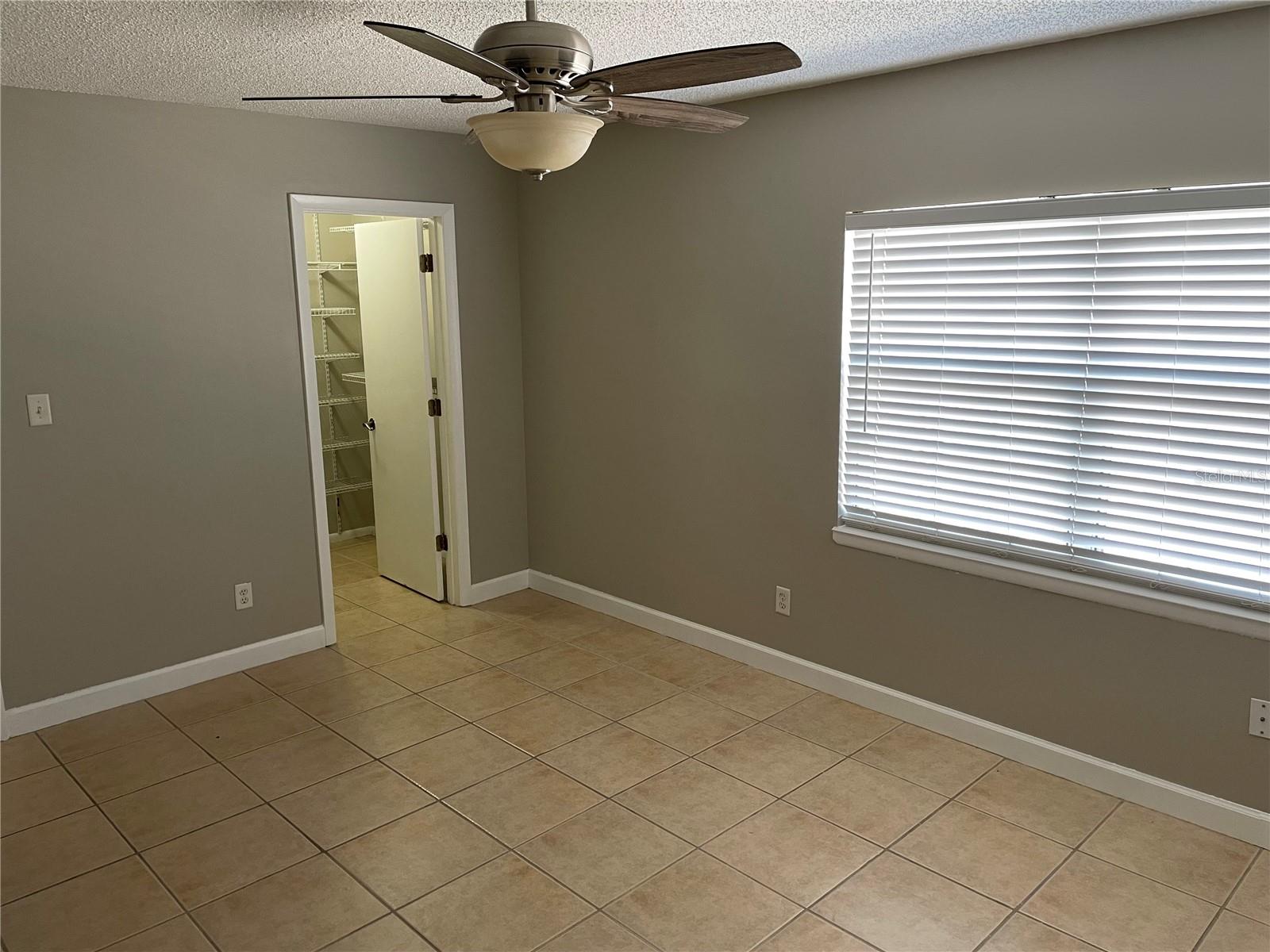 Image 15 of 21 For 1000 Semoran Boulevard 703