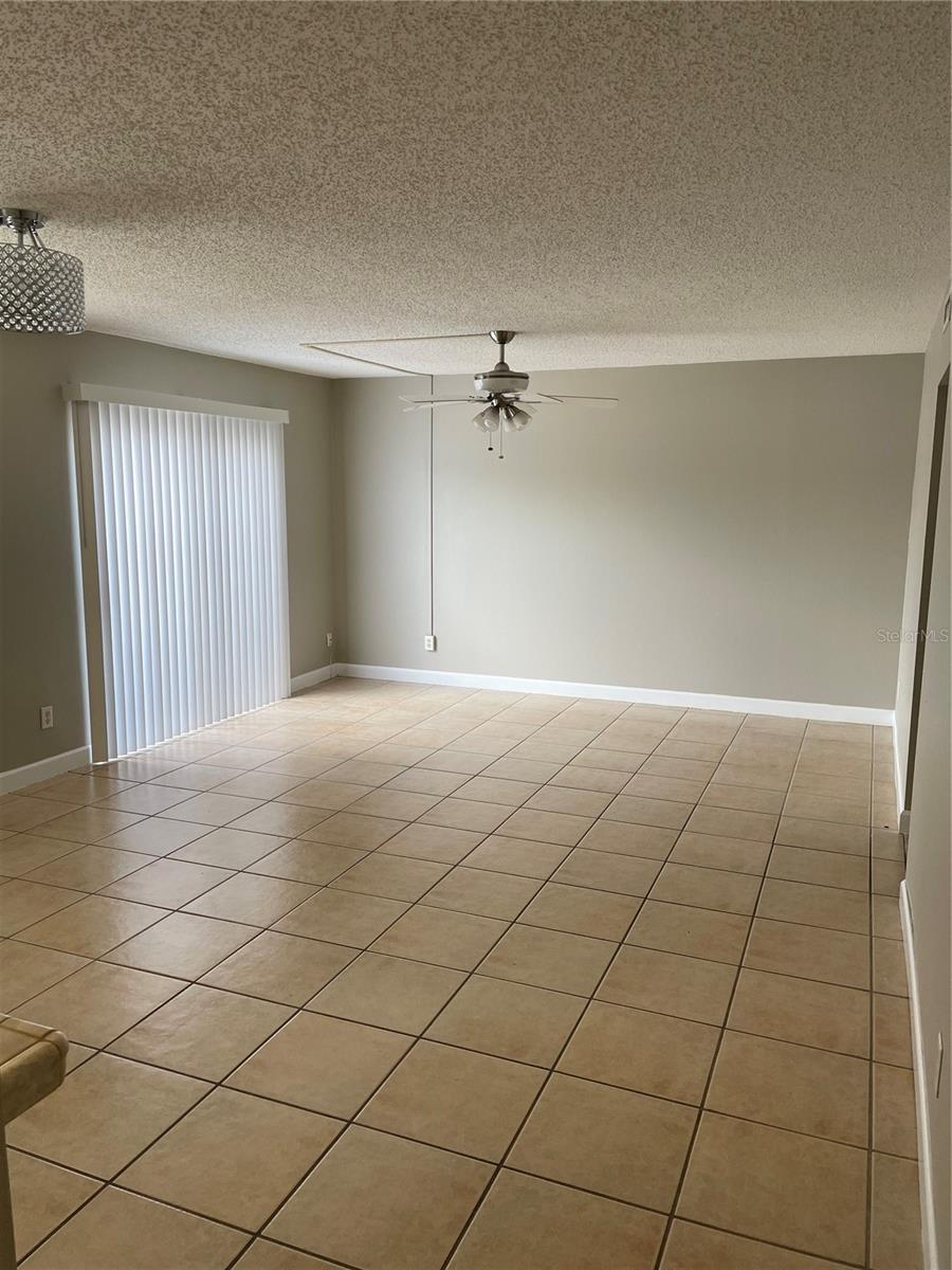 Image 4 of 21 For 1000 Semoran Boulevard 703