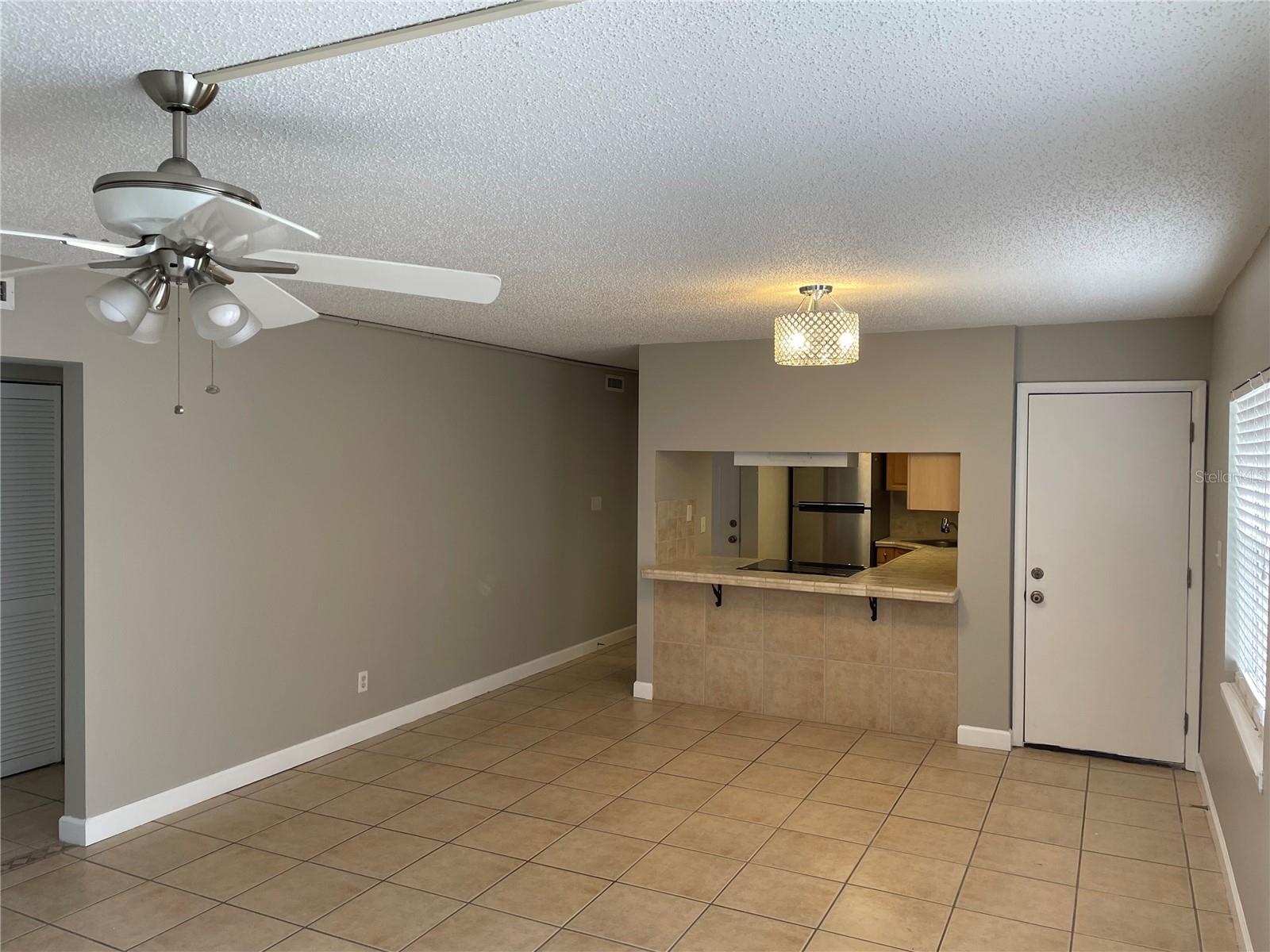 Image 6 of 21 For 1000 Semoran Boulevard 703