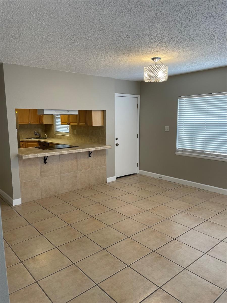 Image 7 of 21 For 1000 Semoran Boulevard 703