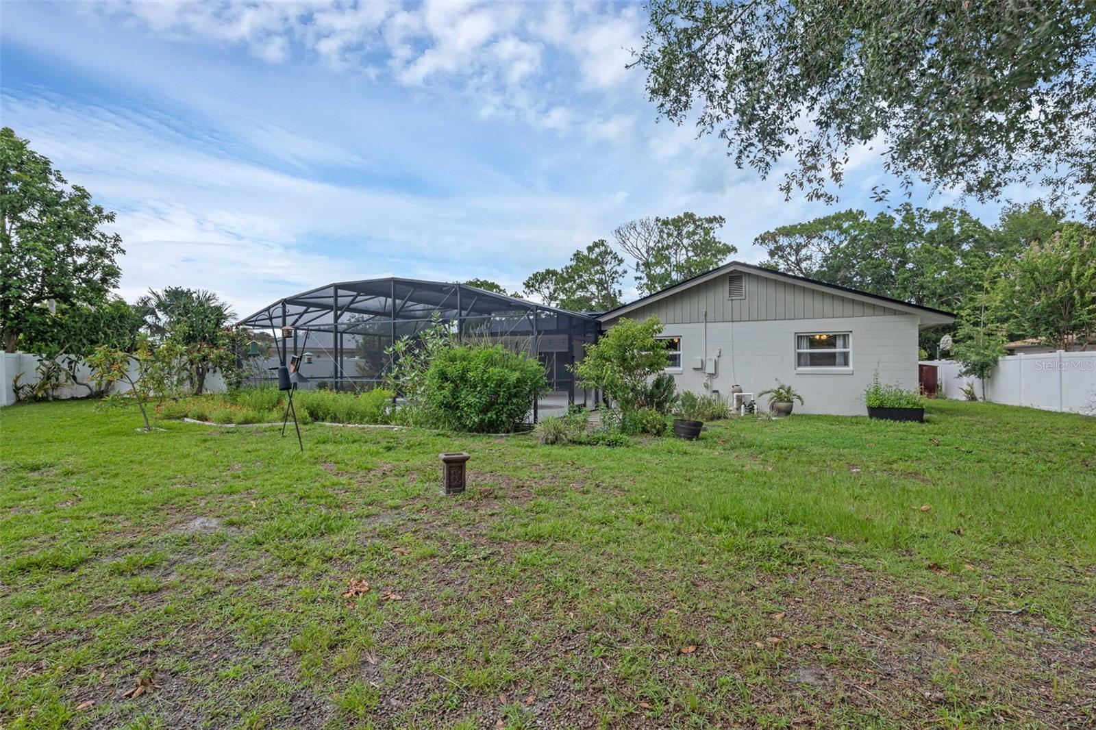 Image 53 of 74 For 114 Beaufort Drive