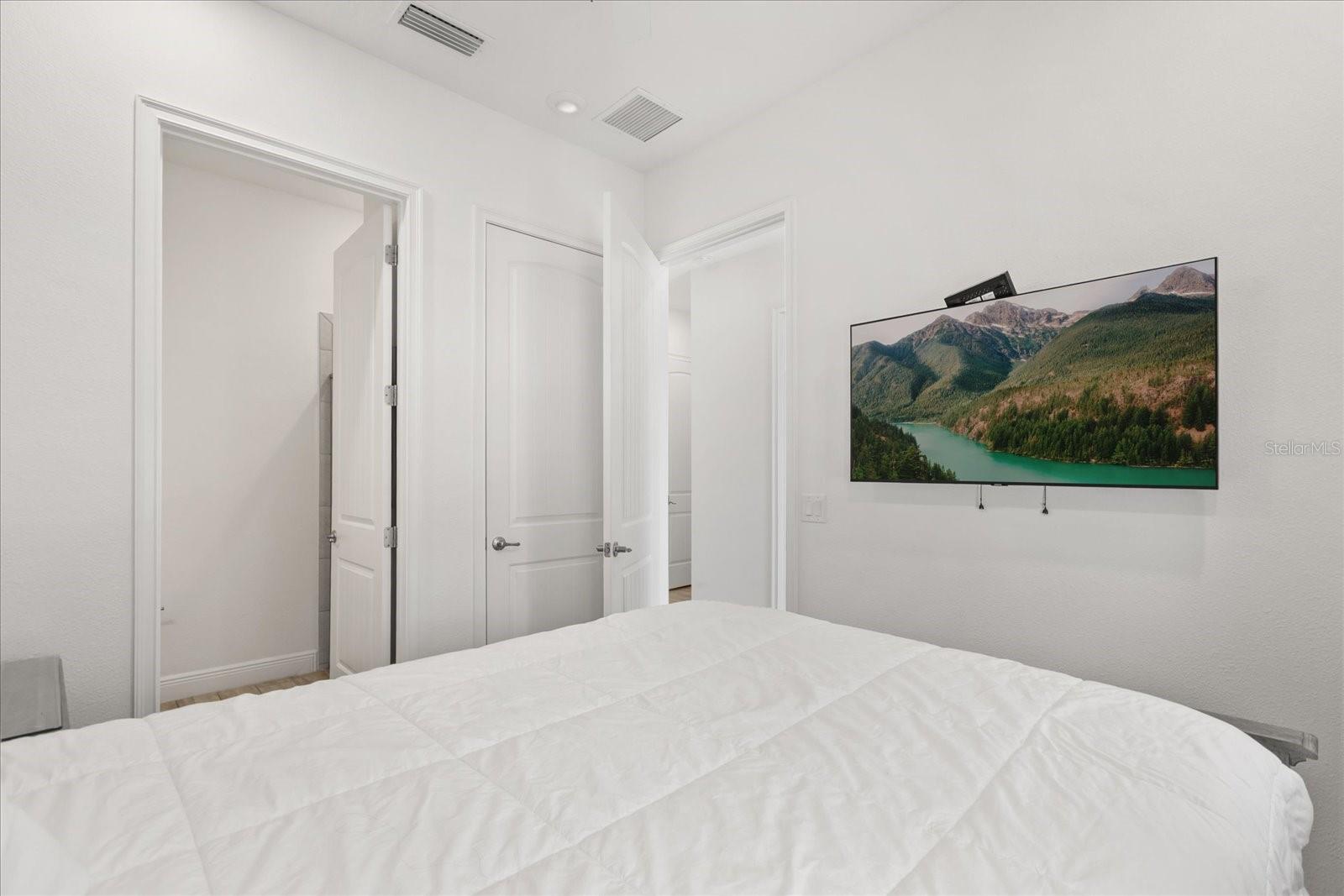 Image 13 of 51 For 8017 Sandy Toes Way