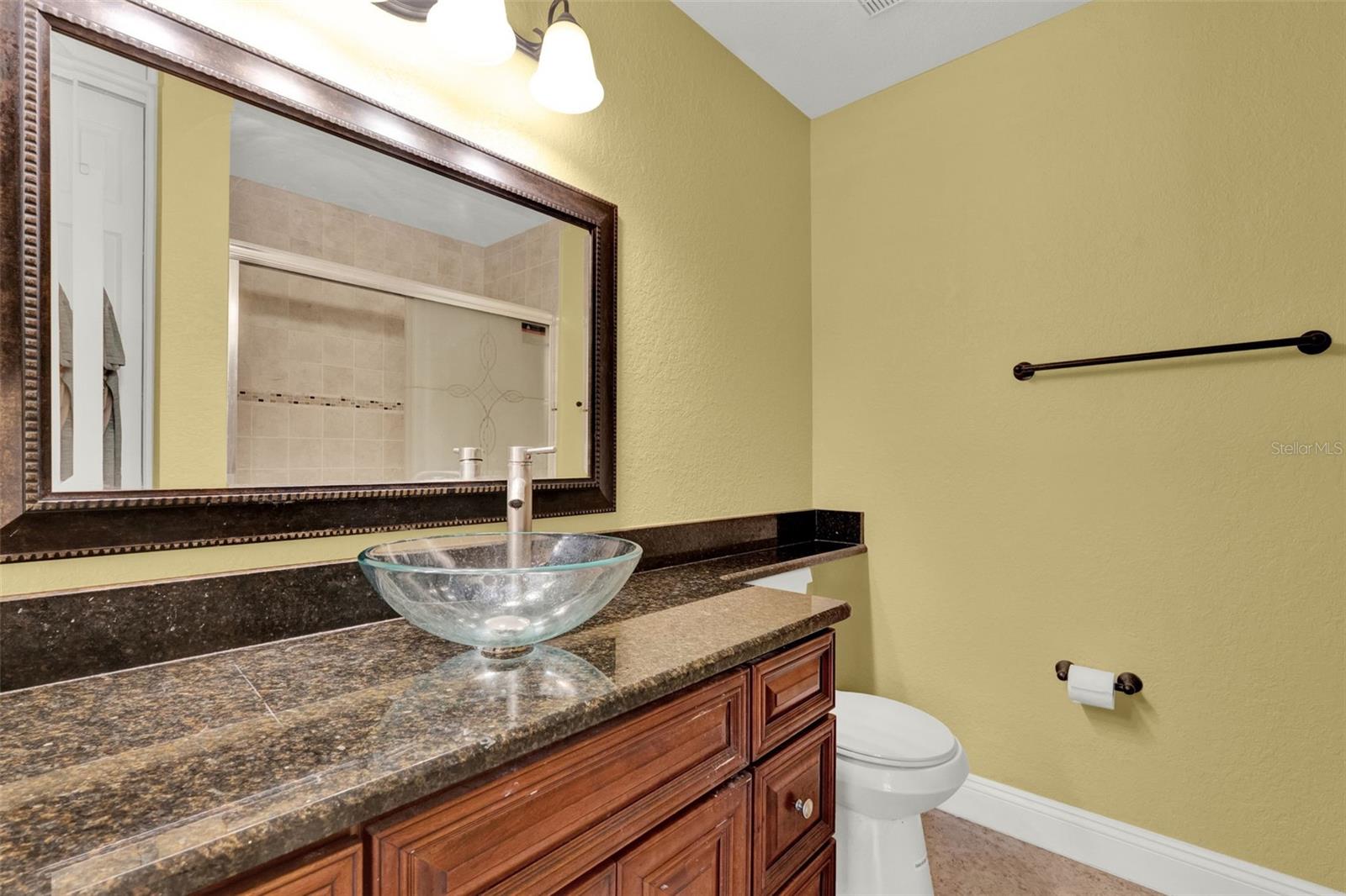 Image 17 of 20 For 13839 Fairway Island Drive 1111