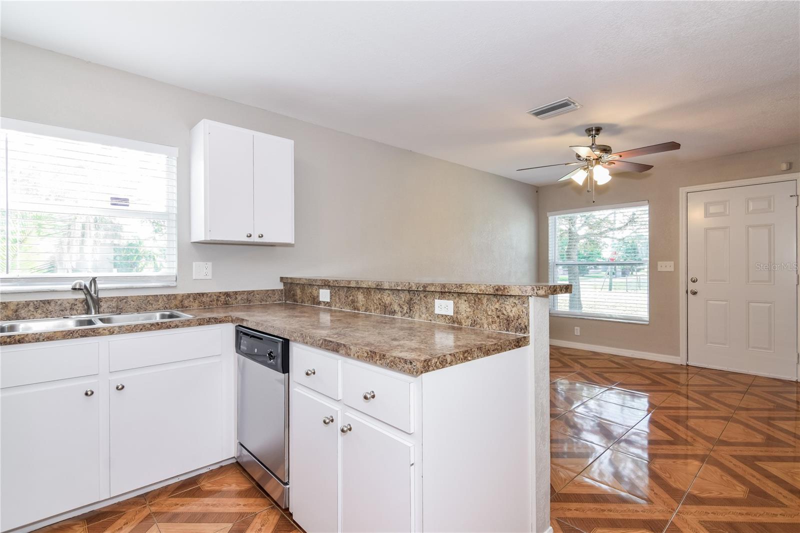 Image 7 of 16 For 1712 18th Street