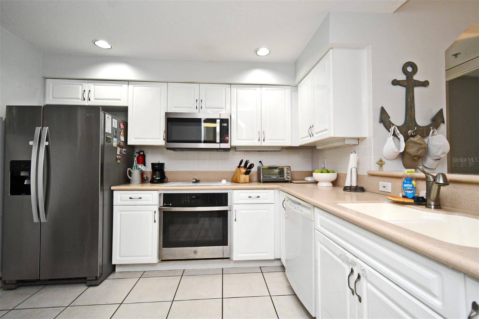 Image 4 of 42 For 4624 Harbour Village Boulevard 4206