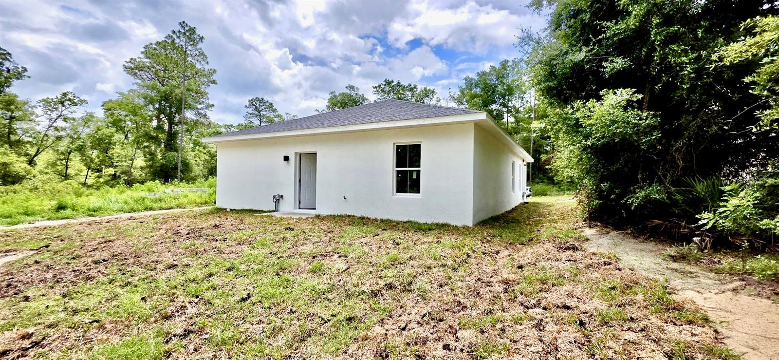 Listing photo id 18 for 15431 41st Street Road